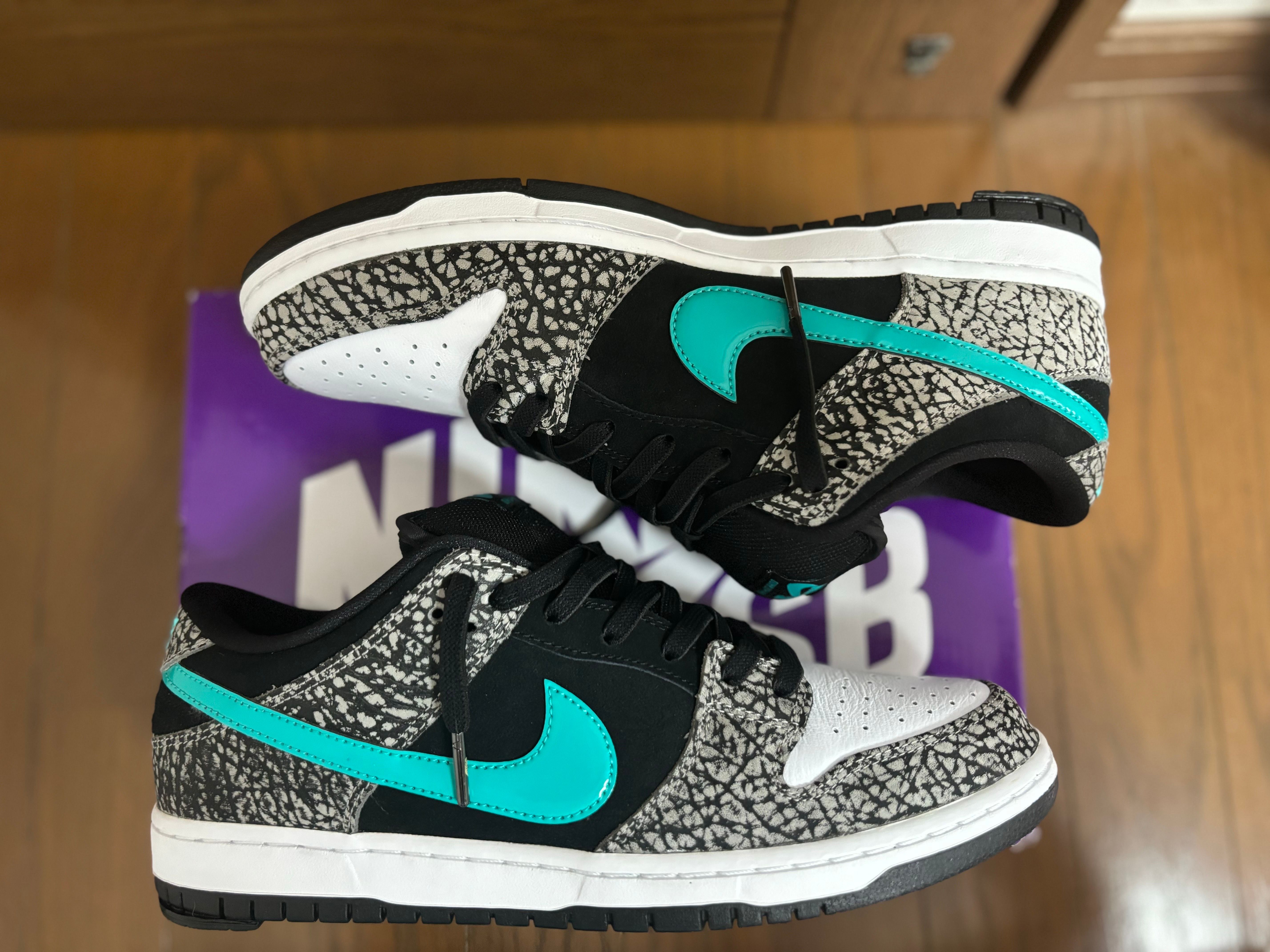 Nike SB Dunk Low "Elephant/Safari"