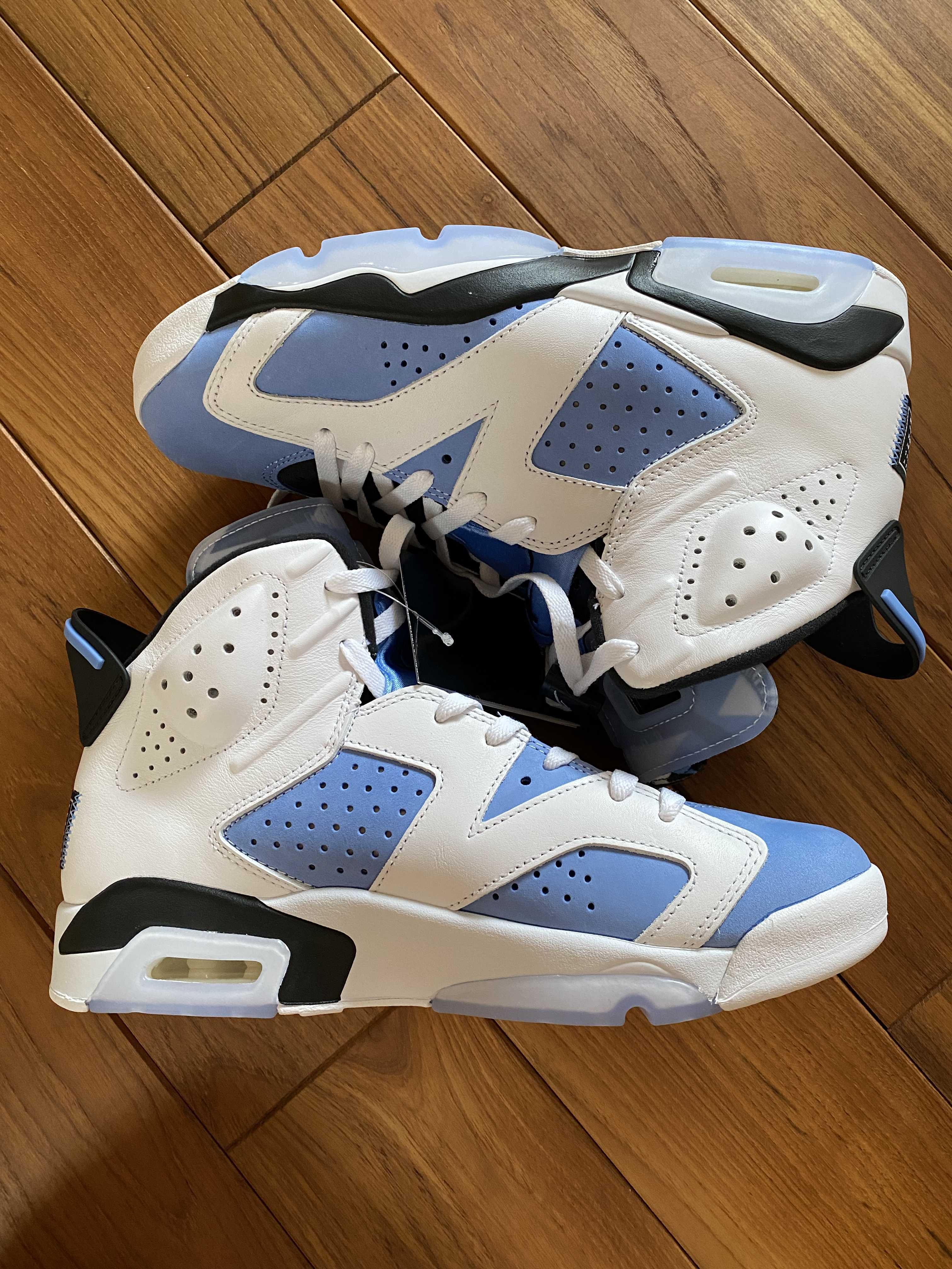 Nike Air Jordan 6 "UNC"