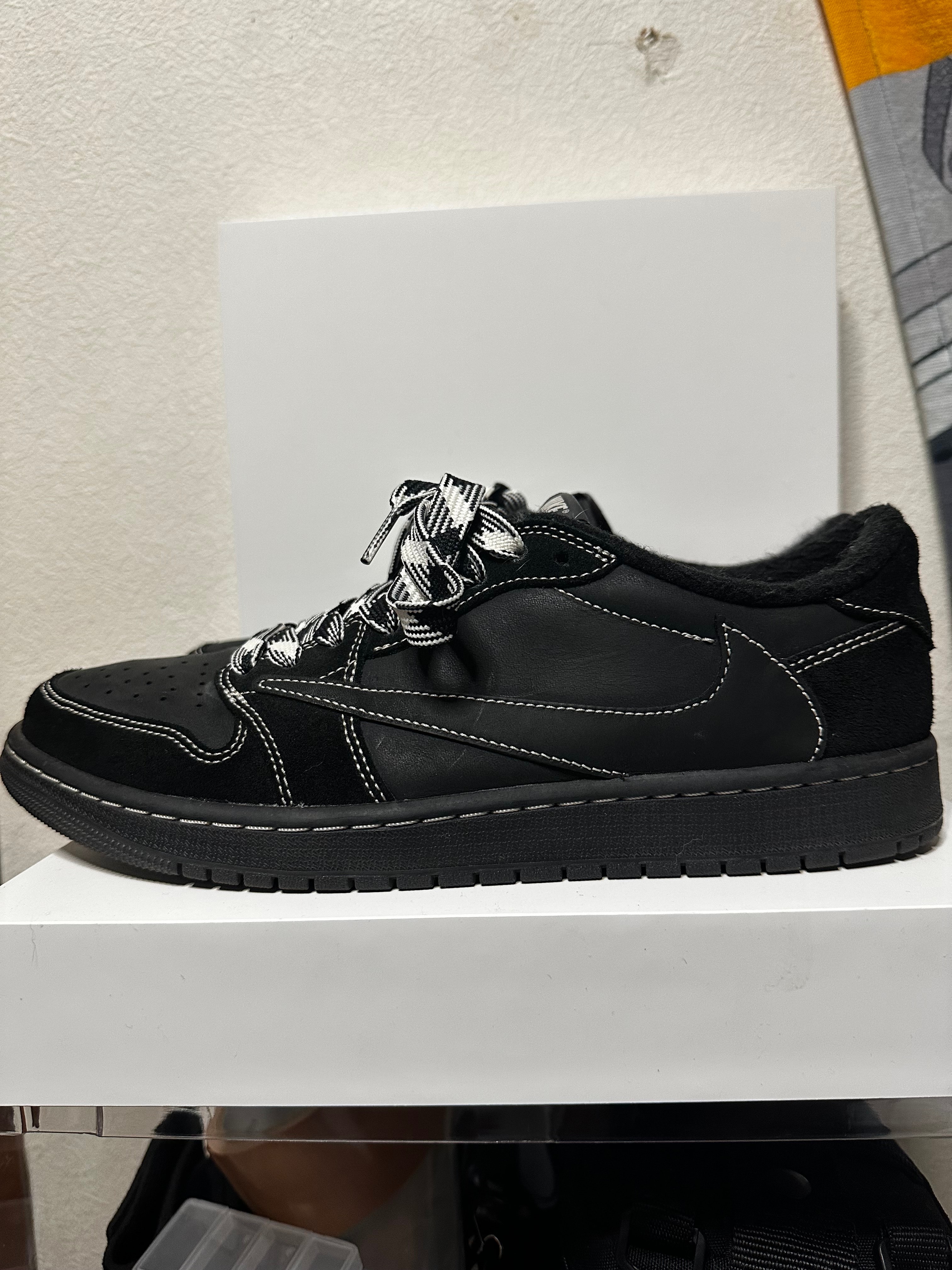 Travis Scott × Nike Air Jordan 1 Low OG SP "Black Phantom"