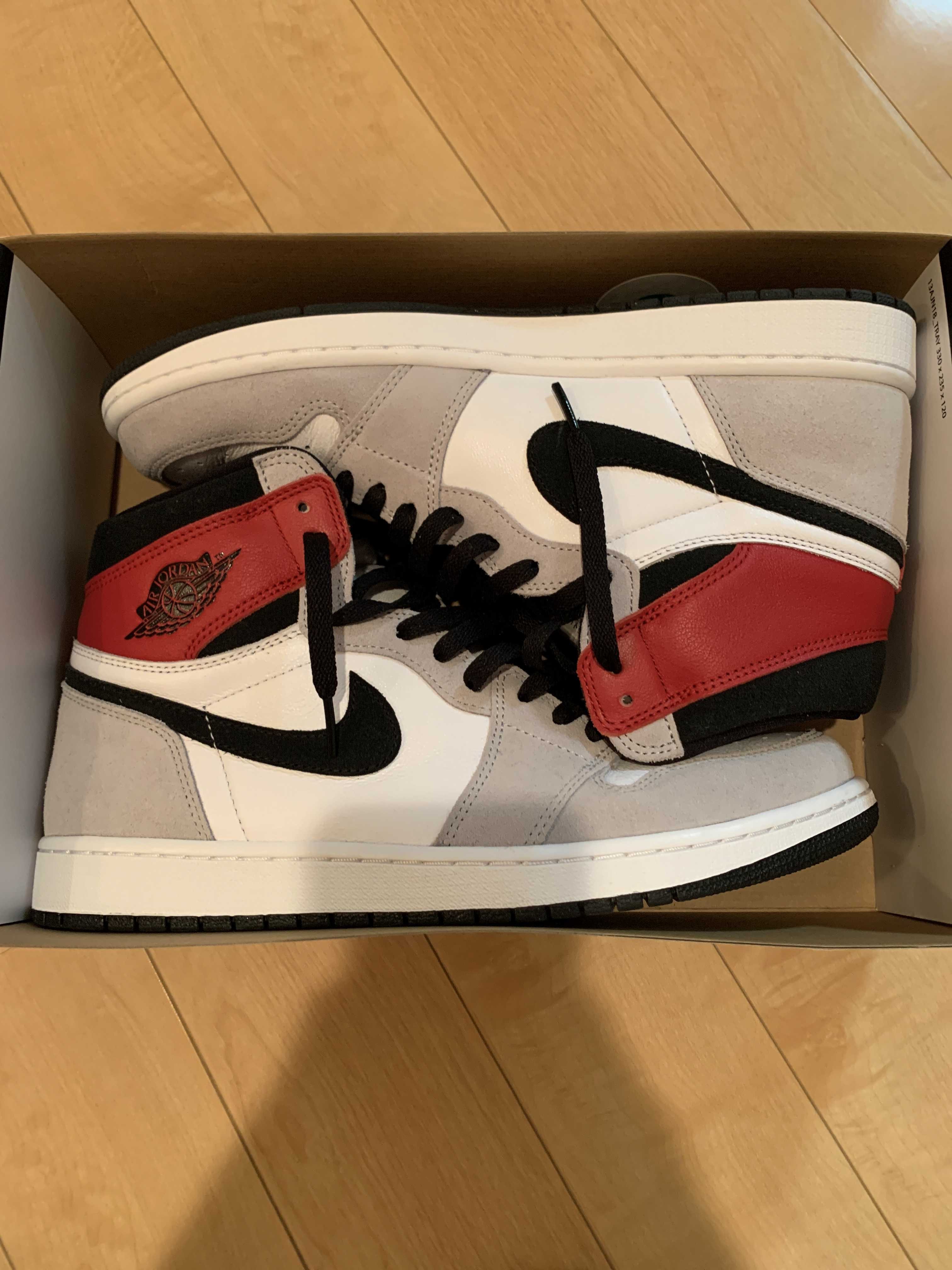 Nike Air Jordan 1 High OG "White/Black/Light Smoke Grey"