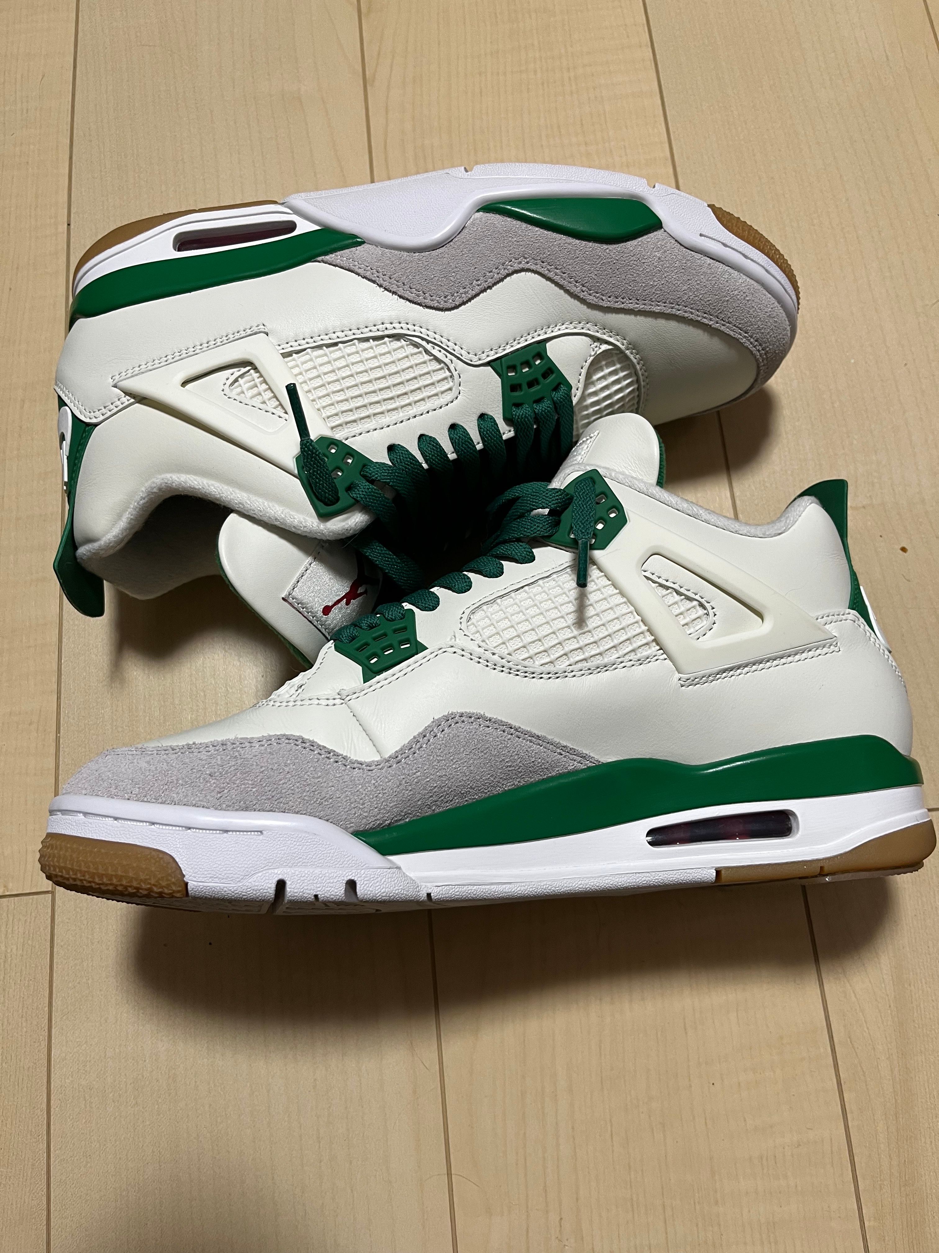 Nike SB × Air Jordan 4 Retro SP "Pine Green"