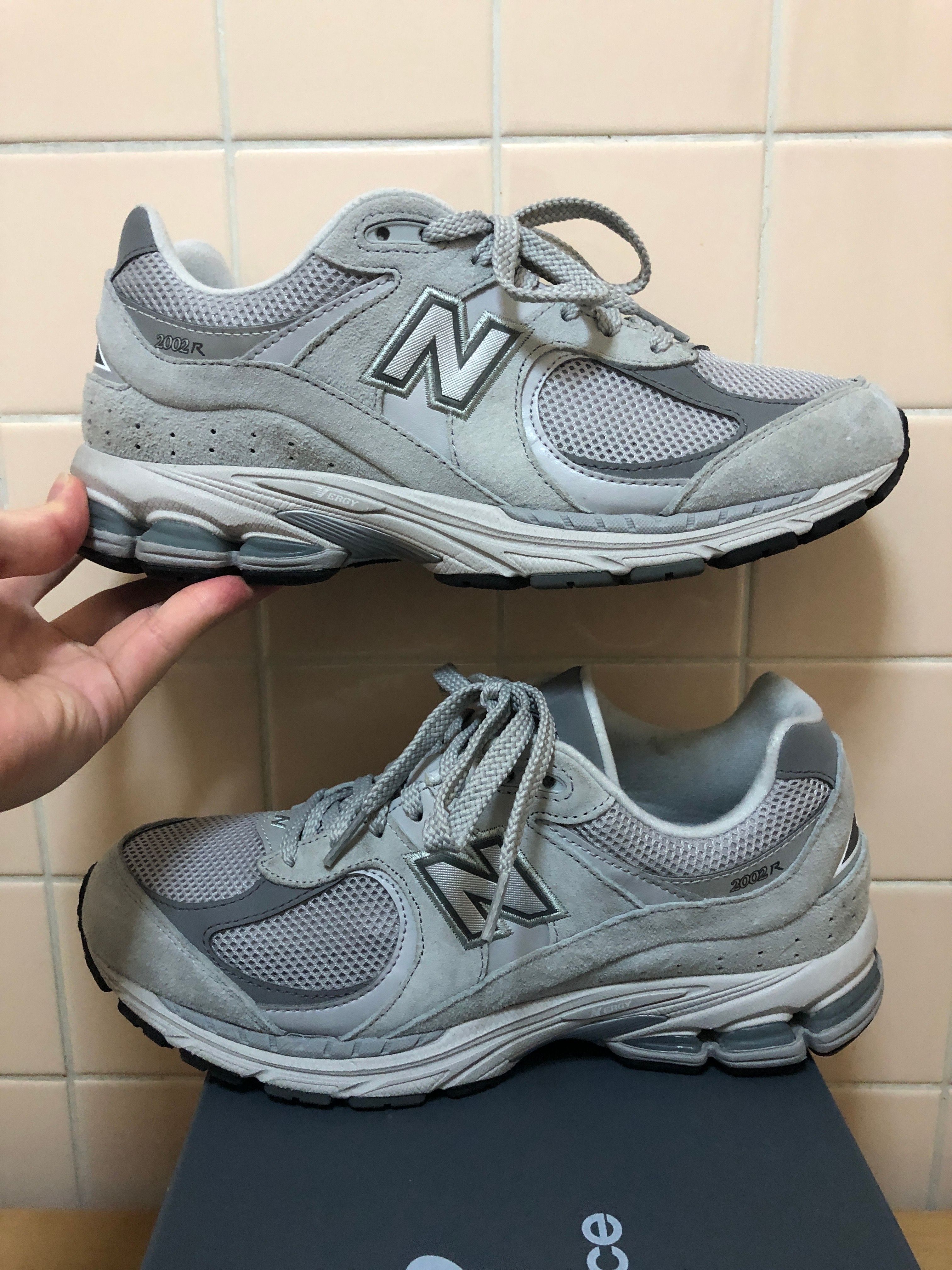 New Balance 2002R "Gray"