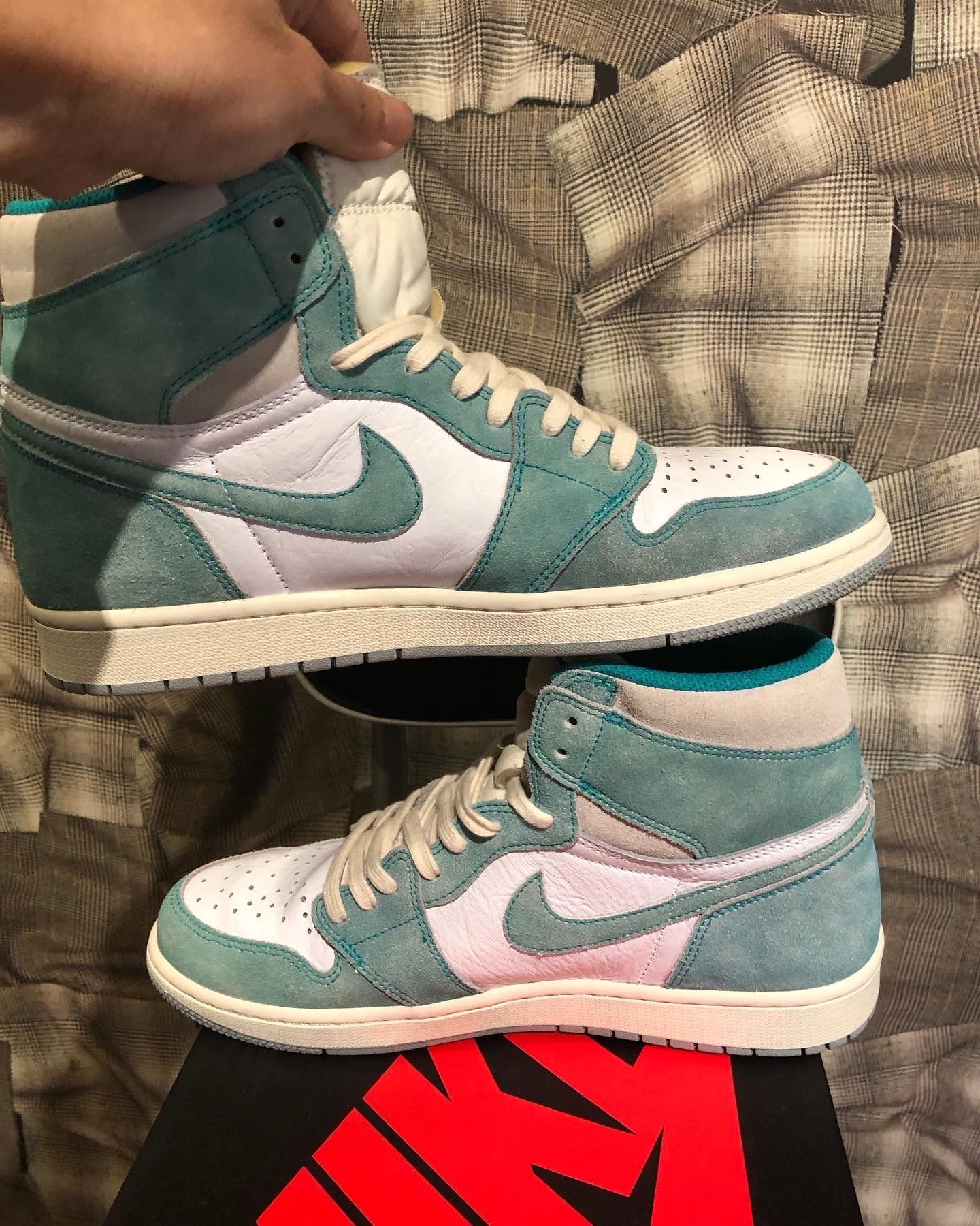 Nike Air Jordan 1 Retro High OG "Turbo Green"