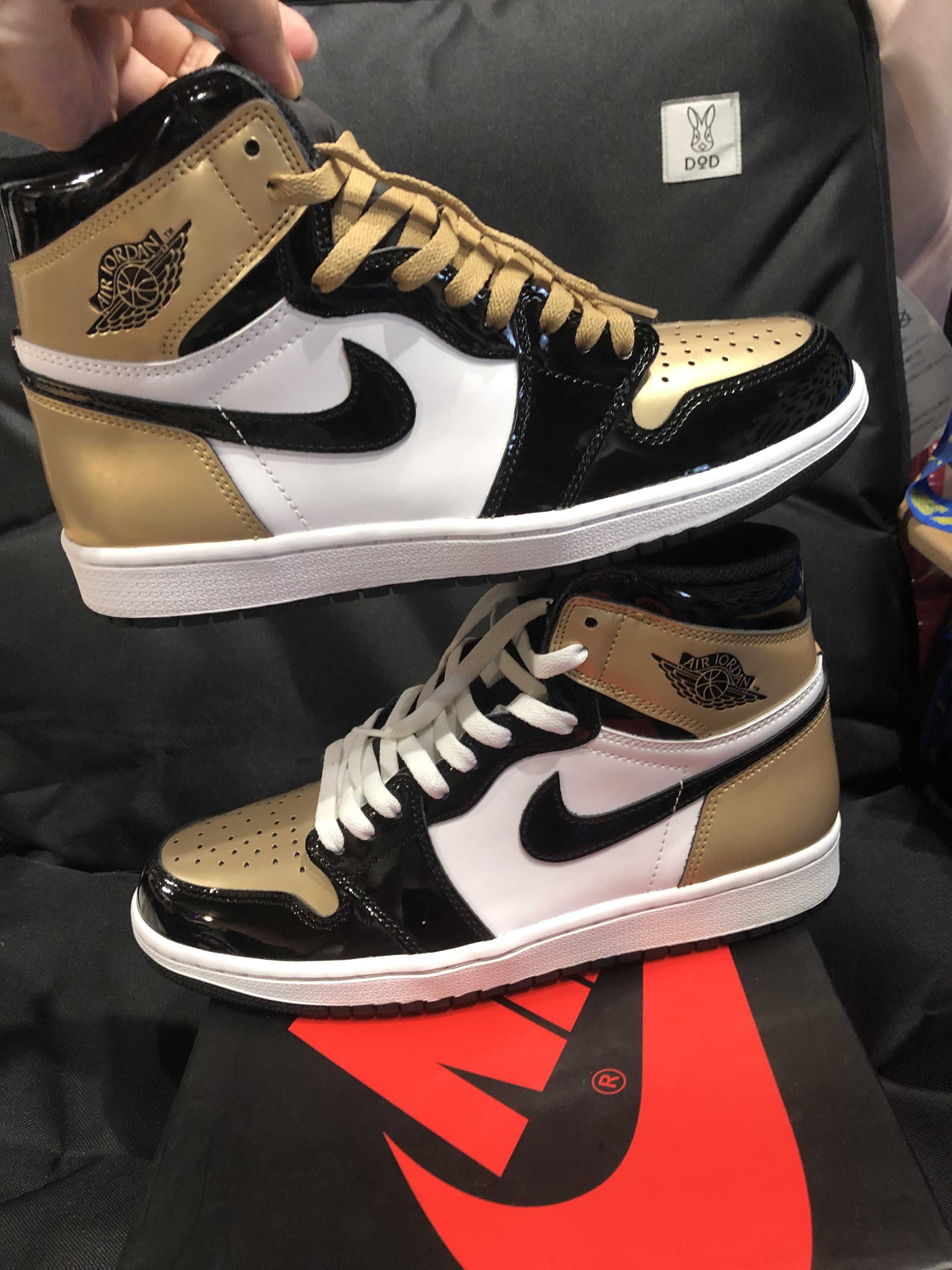 Nike Air Jordan 1 Retro High OG NRG "Gold Toe"
