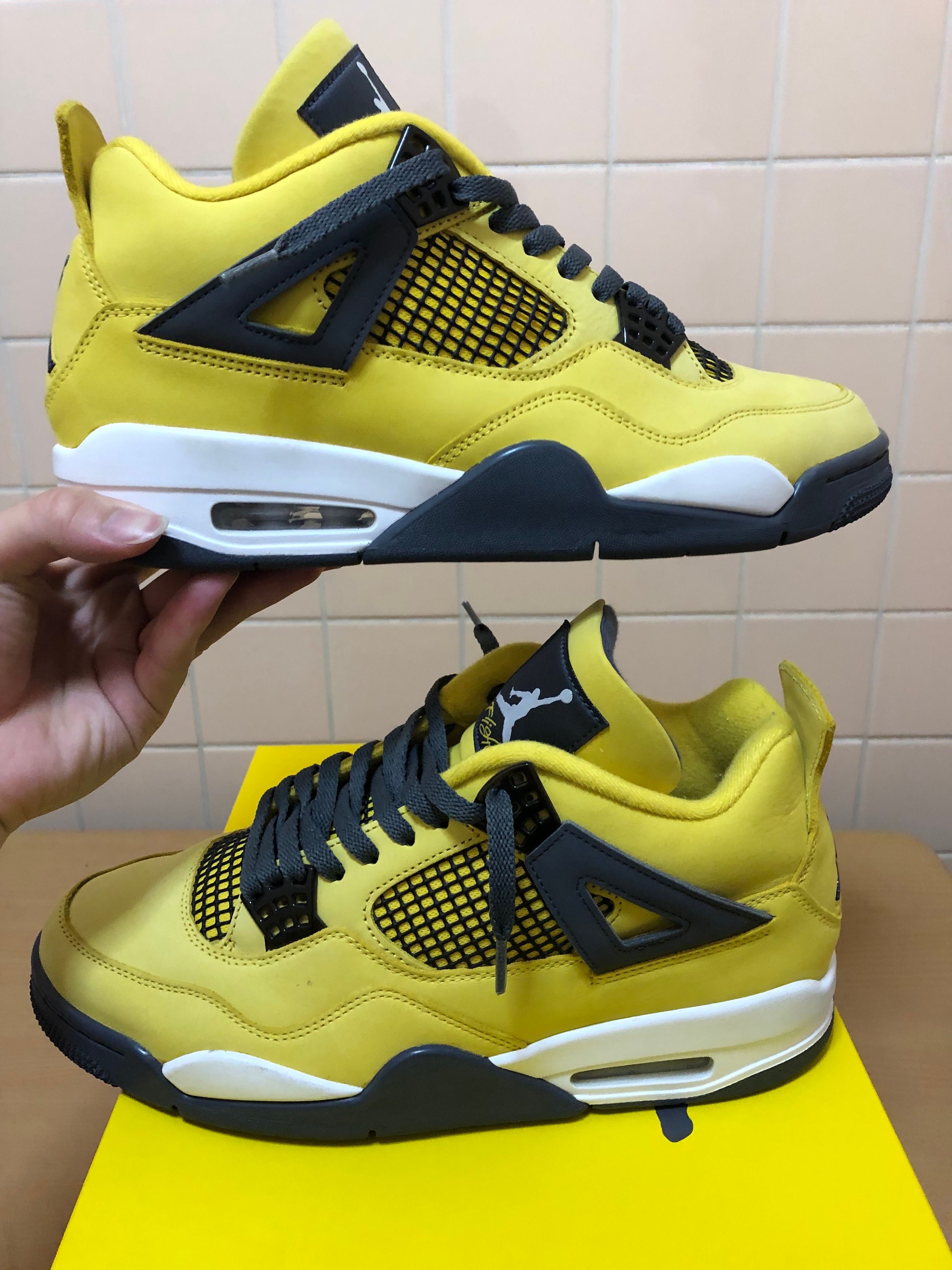 Nike Air Jordan 4 "Tour Yellow"