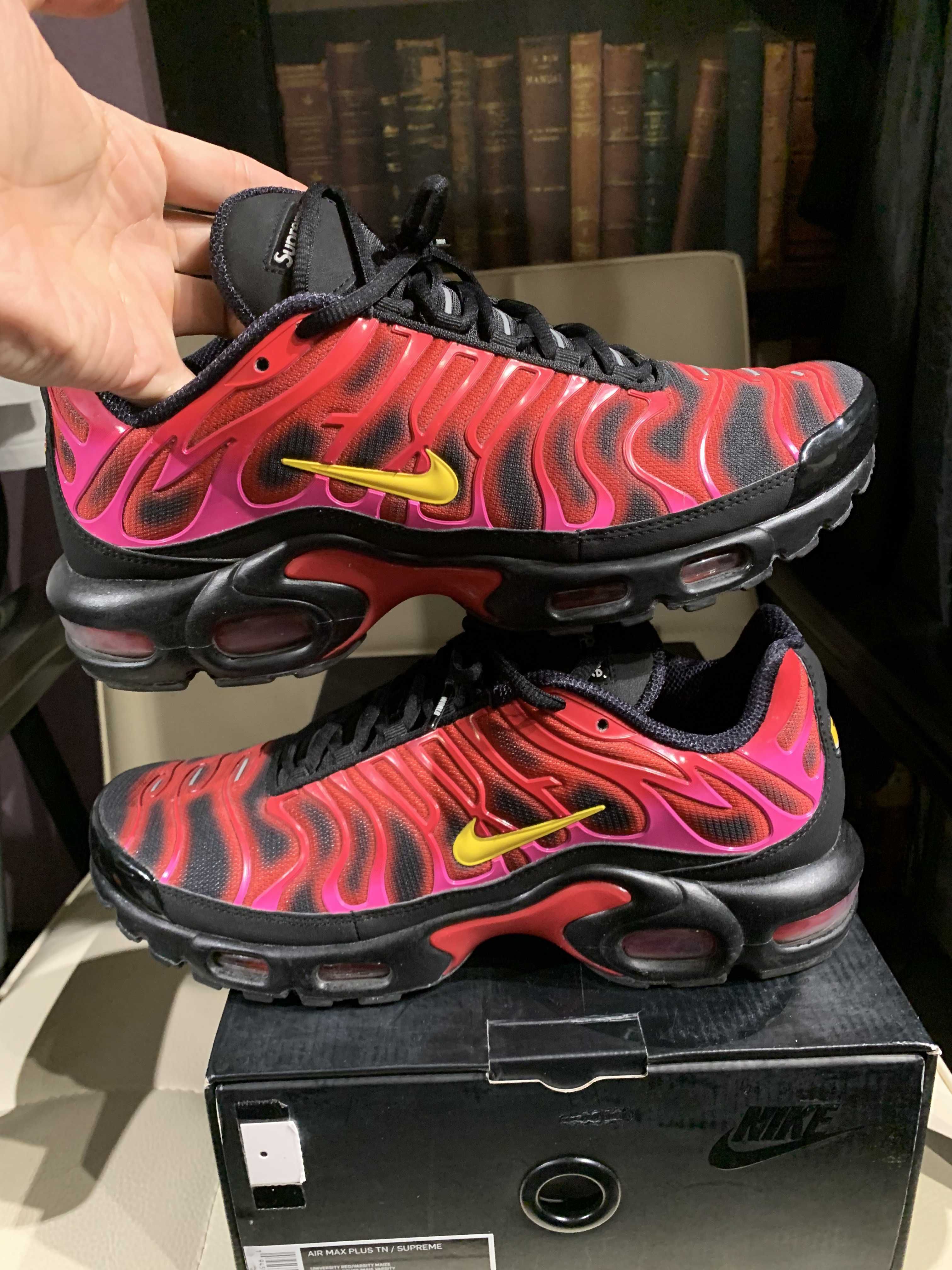 Supreme × Nike Air Max Plus "Hyper Grape"