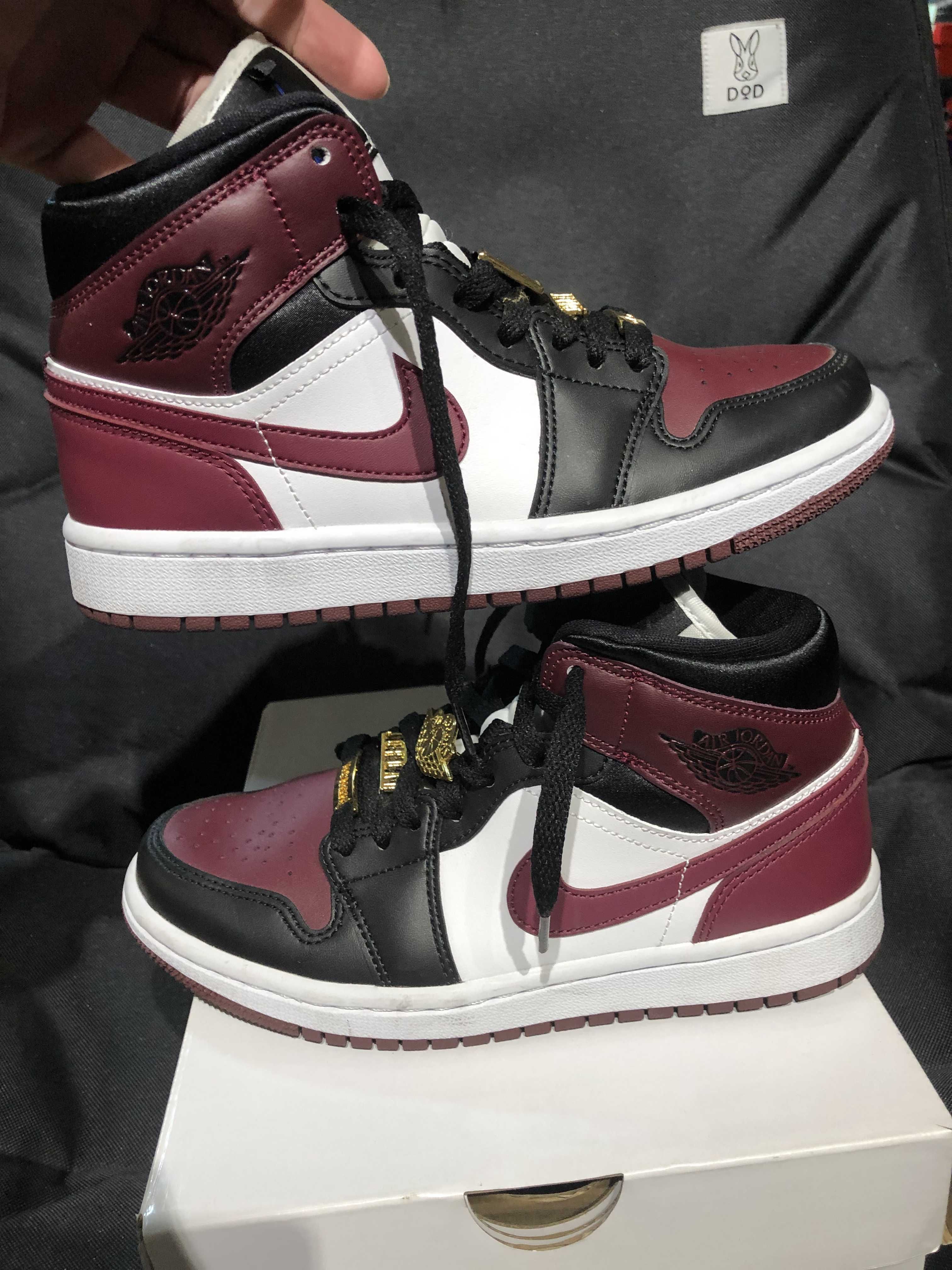 NIKE Women's AIR JORDAN 1 MID "DARK BEETROOT"
