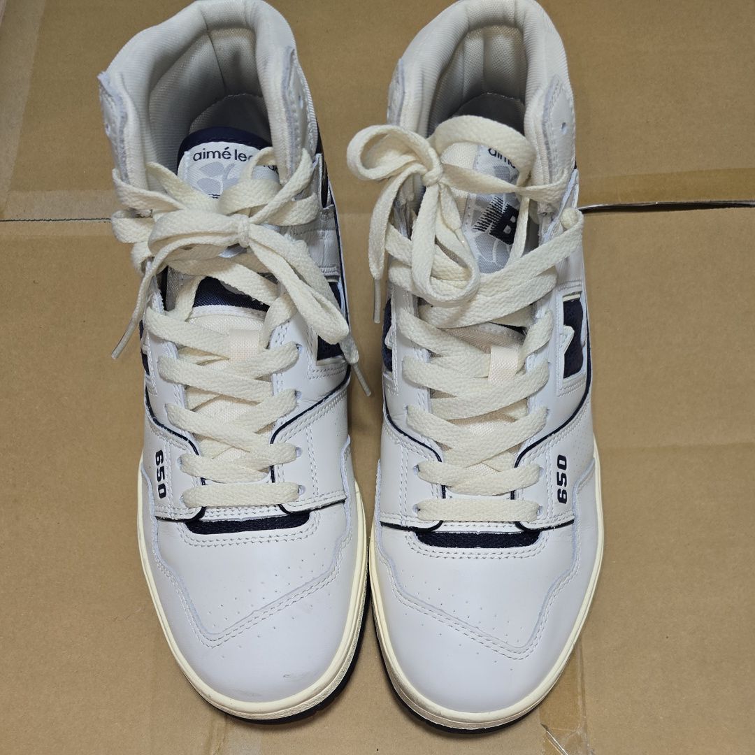 エメレオンドレ × ニューバランス 650R "ネイビー"