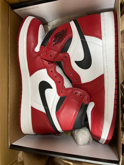 Nike Air Jordan 1 Retro High "Chicago" (2015)