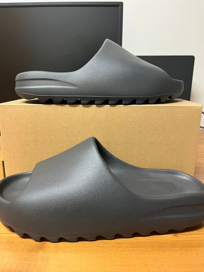 adidas YEEZY Slide "Onyx"