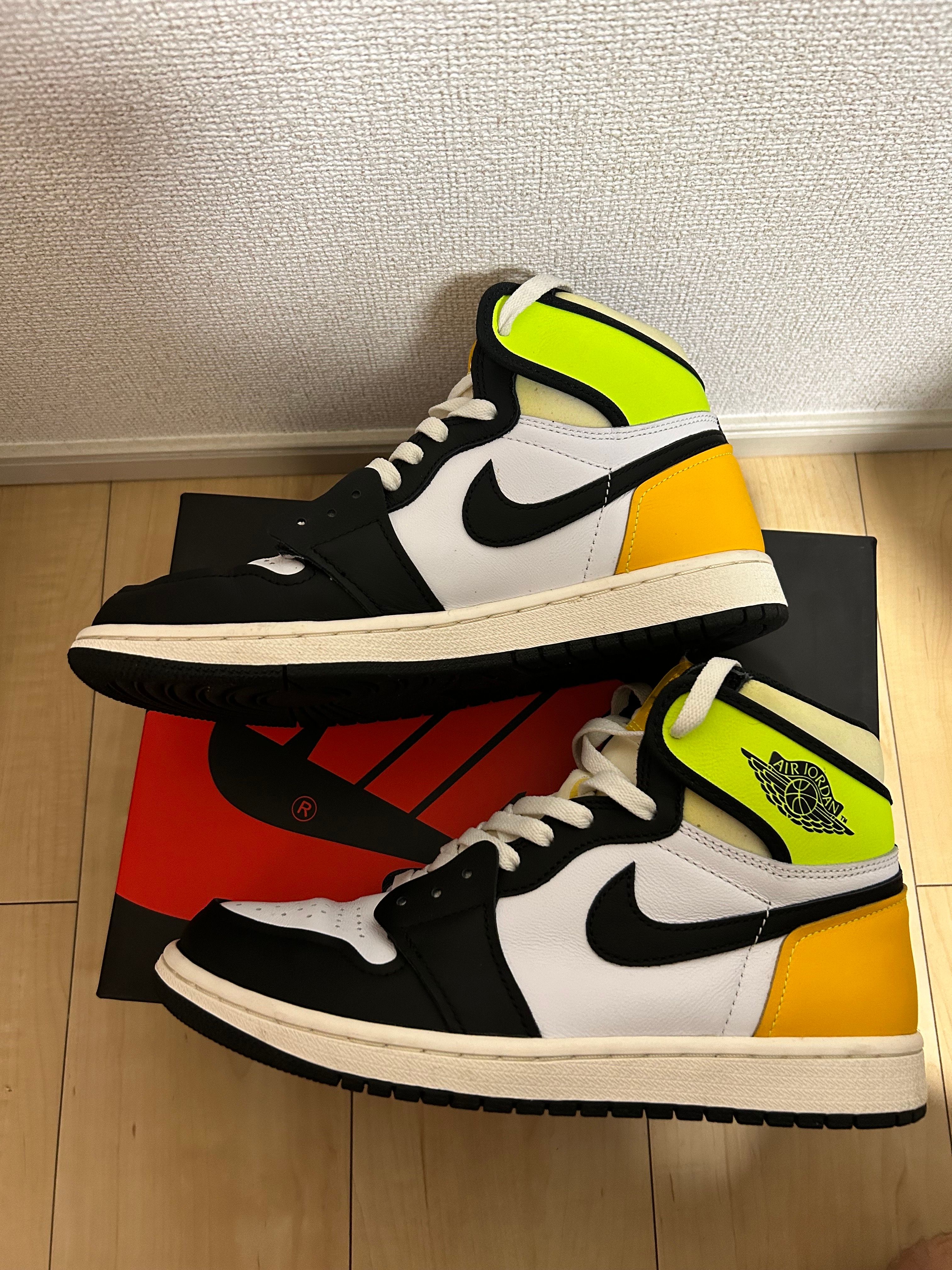 Nike Air Jordan 1 High OG "Volt Gold"