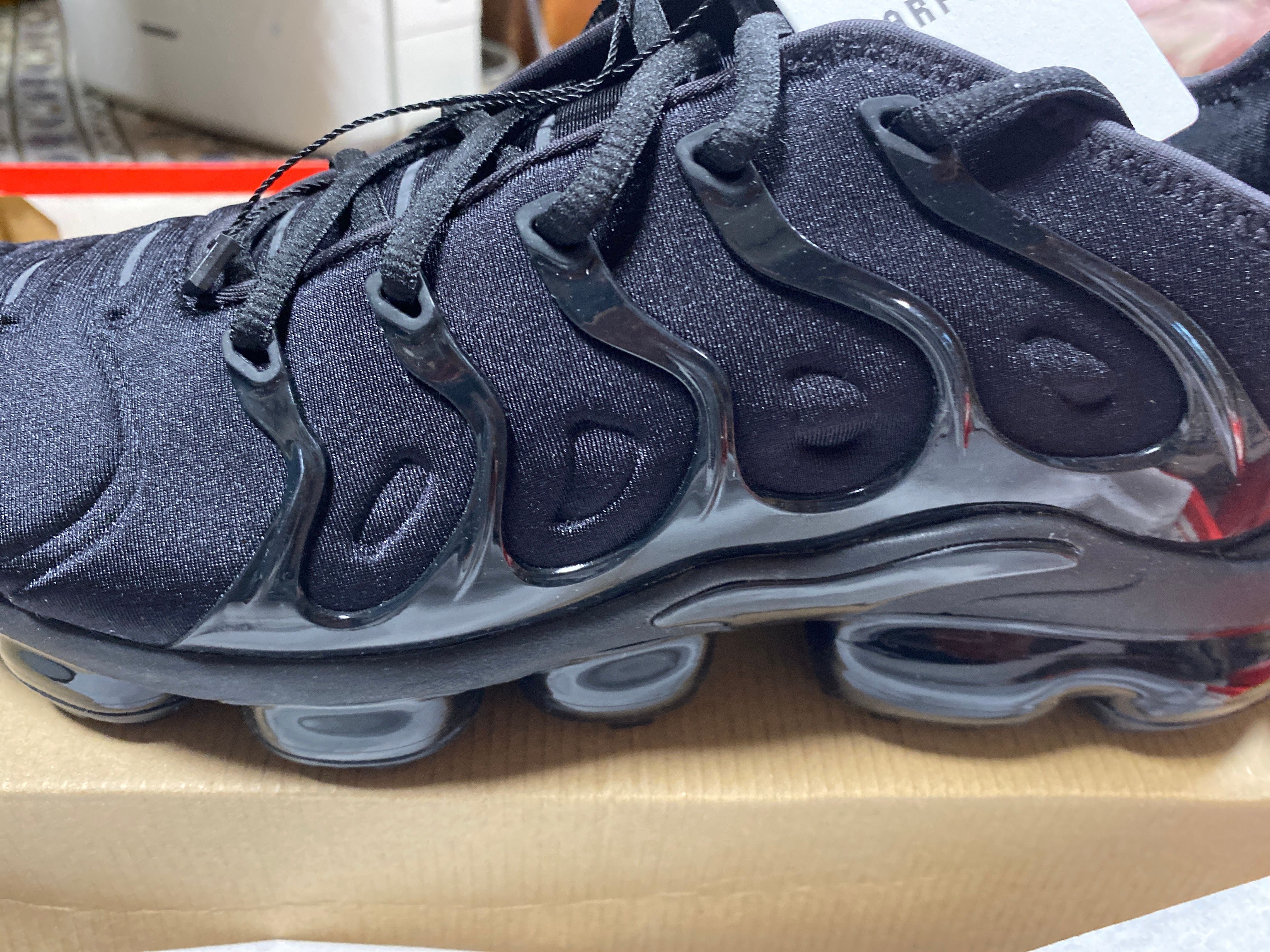 Nike Air Vapormax Plus "Triple Black" (2018)