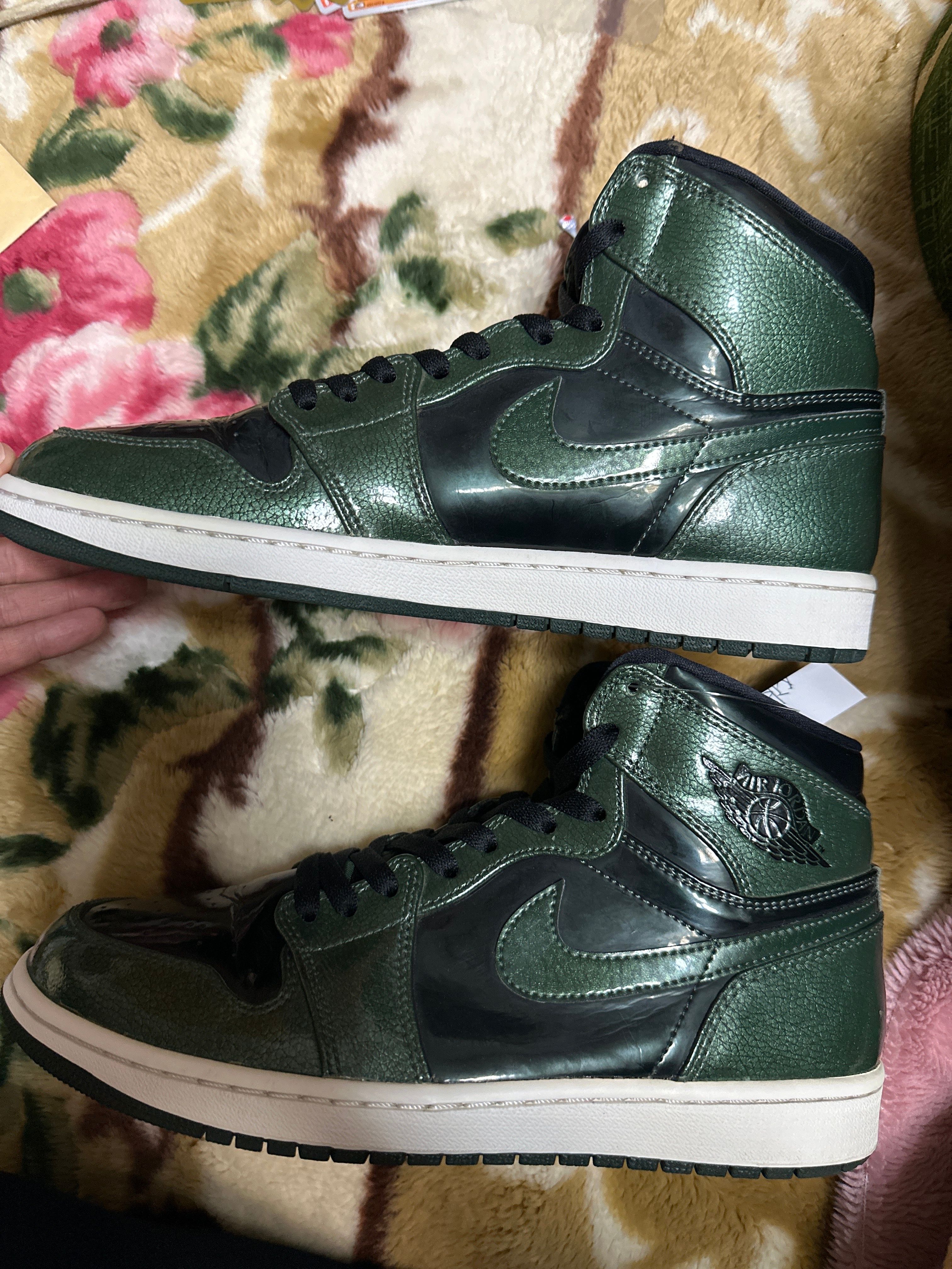 Nike Air Jordan 1 Retro High "Grove Green"