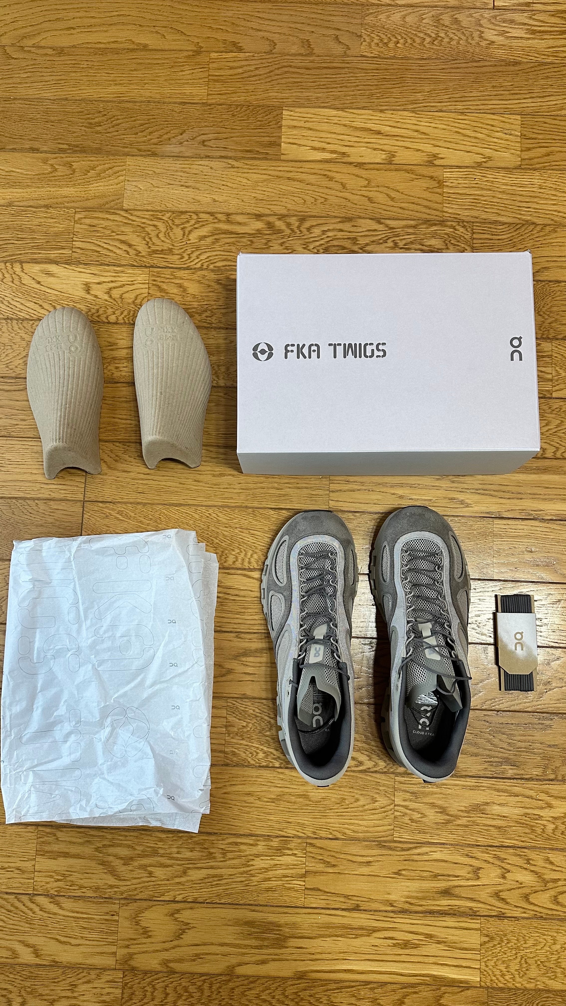 オン クラウドエックス FKA "デザート"