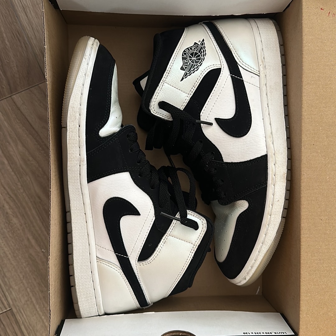 Nike Air Jordan 1 Mid "Omega/Black/White"
