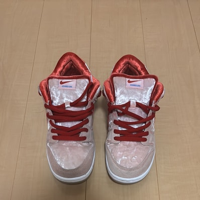 Strangelove × Nike SB Dunk Low "Valentine’s Day"