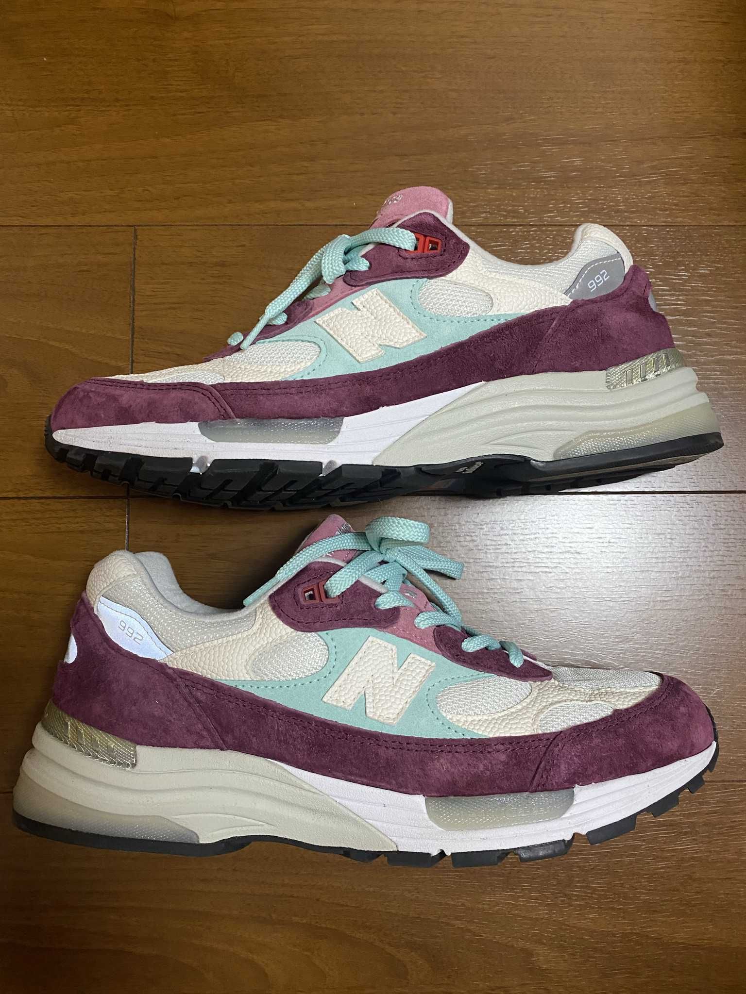 KITH × New Balance 992 Kithmas "Burgundy/White"