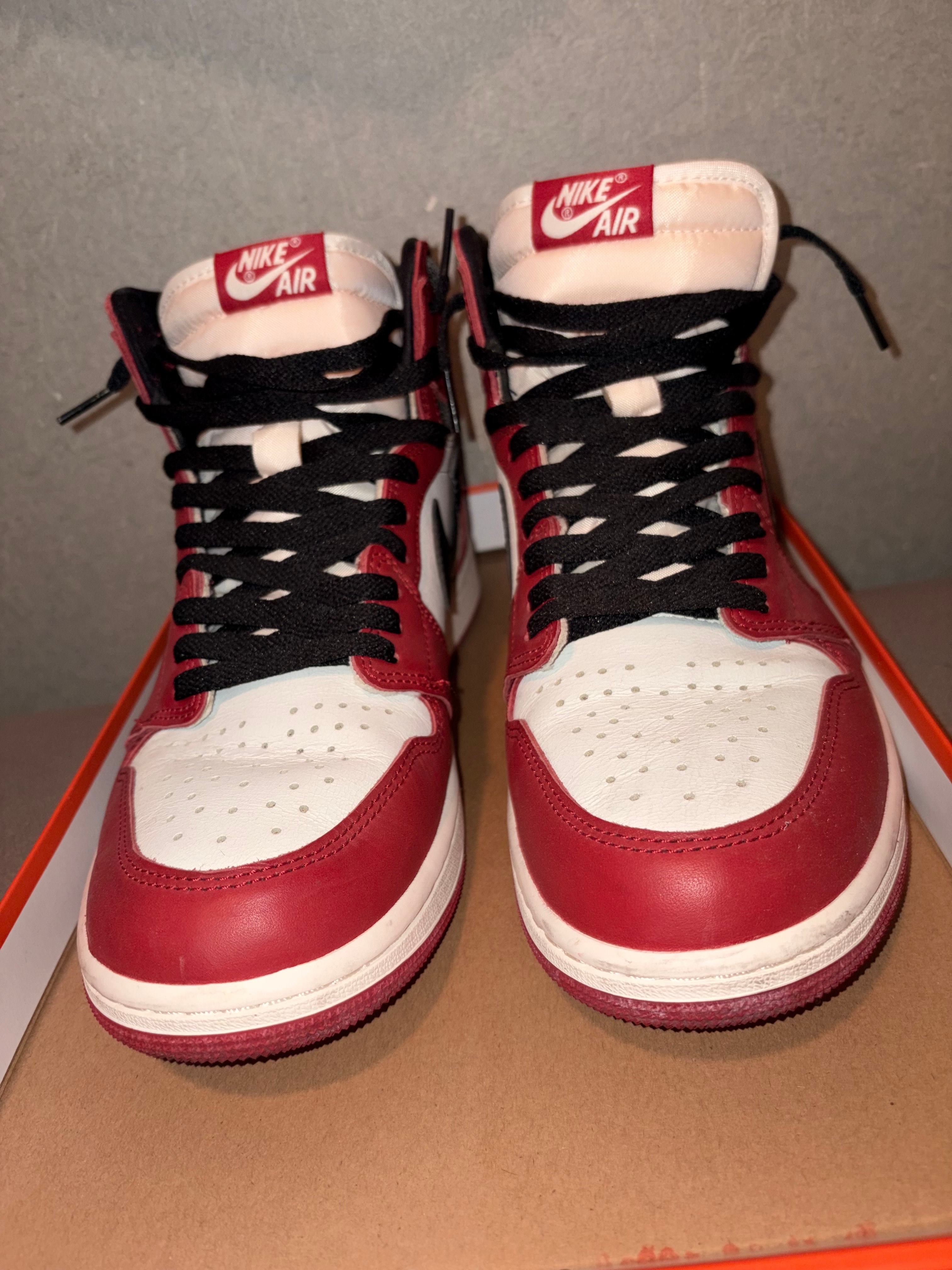 Nike Air Jordan 1 High OG "Lost & Found/Chicago"