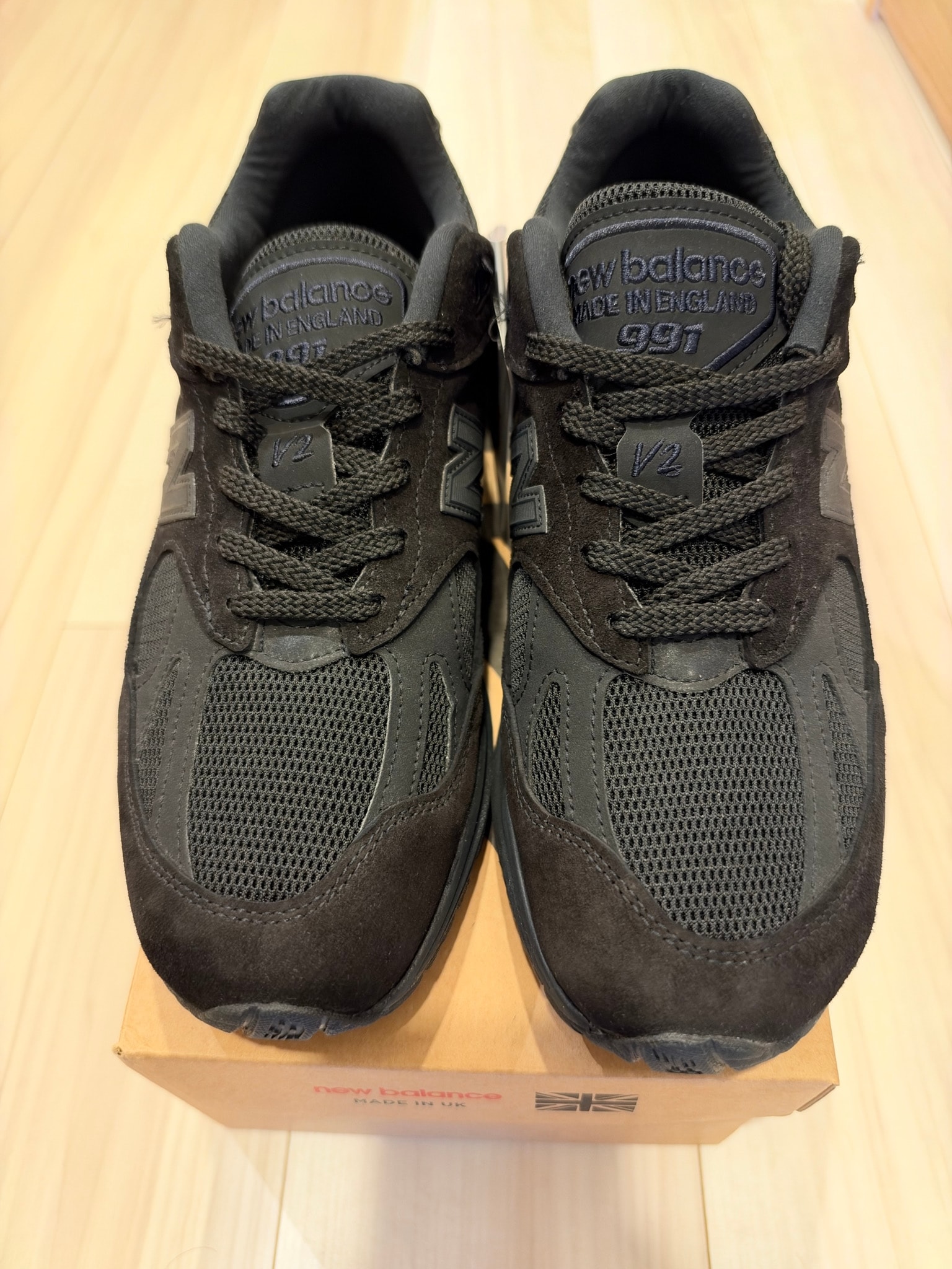 New Balance 991V2 "Triple Black"
