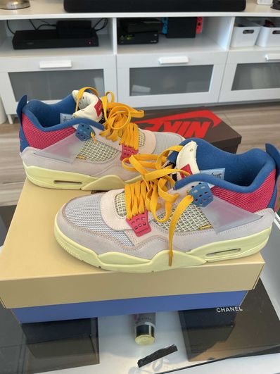 UNION × Nike Air Jordan 4 SP "Guava Ice/Light Fusion Red"