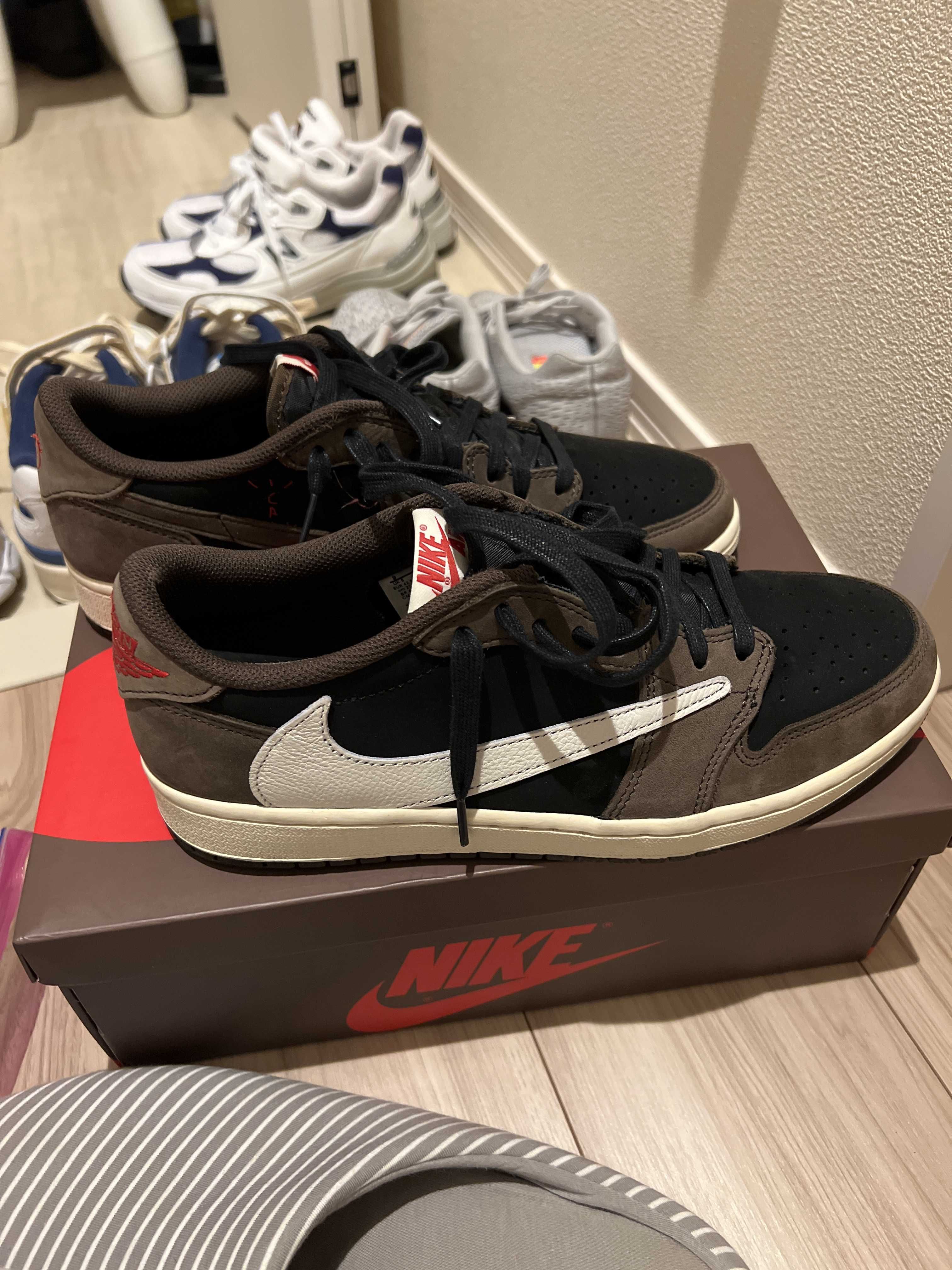 Travis Scott × Nike Air Jordan 1 Low OG SP-T  "Black/Dark Mocha"