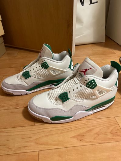 Nike SB × Air Jordan 4 Retro SP "Pine Green"