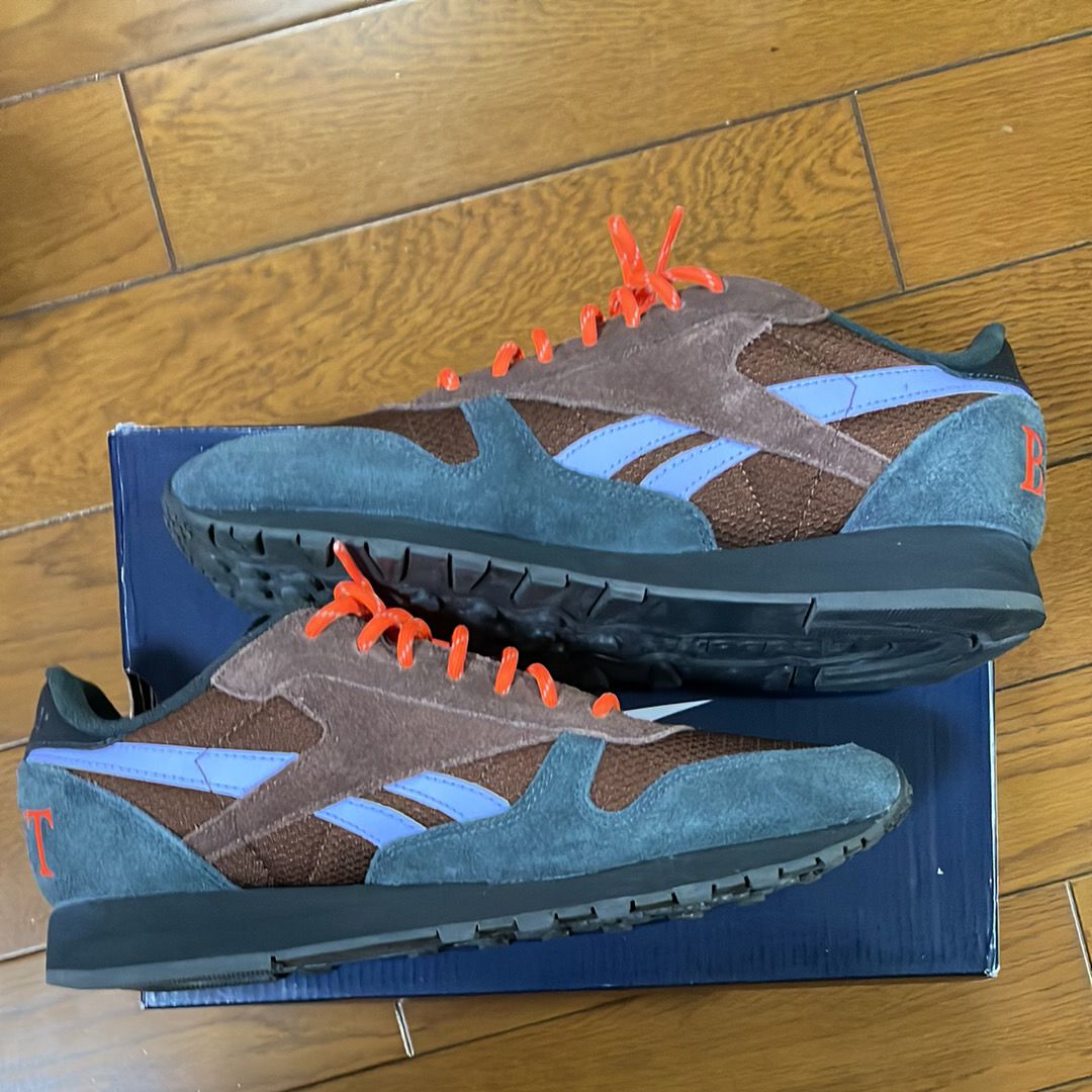 ボット × リーボック クラシックレザー "ブラッシュブラウン/ピュアグレー 8/ライラックグロー"