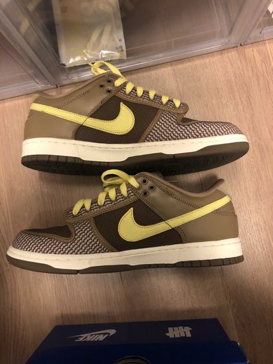 UNDEFEATED × Nike Dunk Low SP "Canteen/Lemon Frost/Palomino"