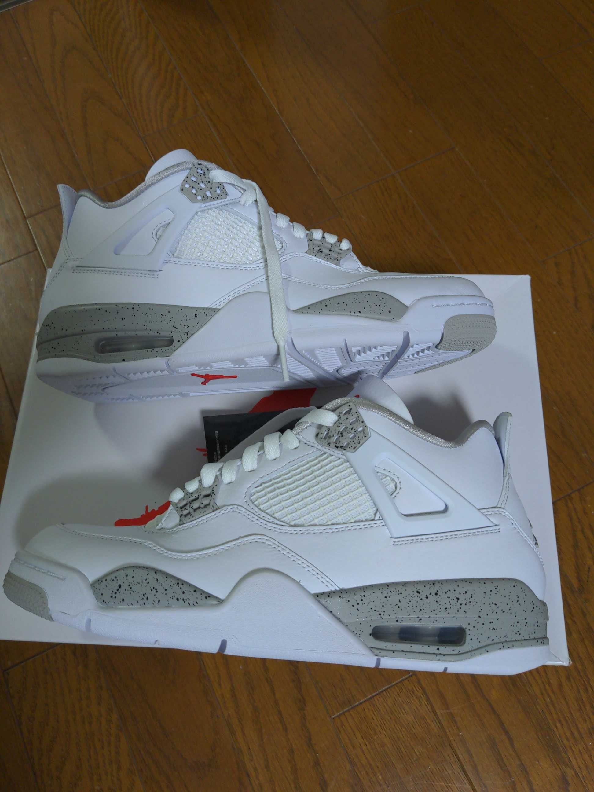 Nike Air Jordan 4 "Tech White"  