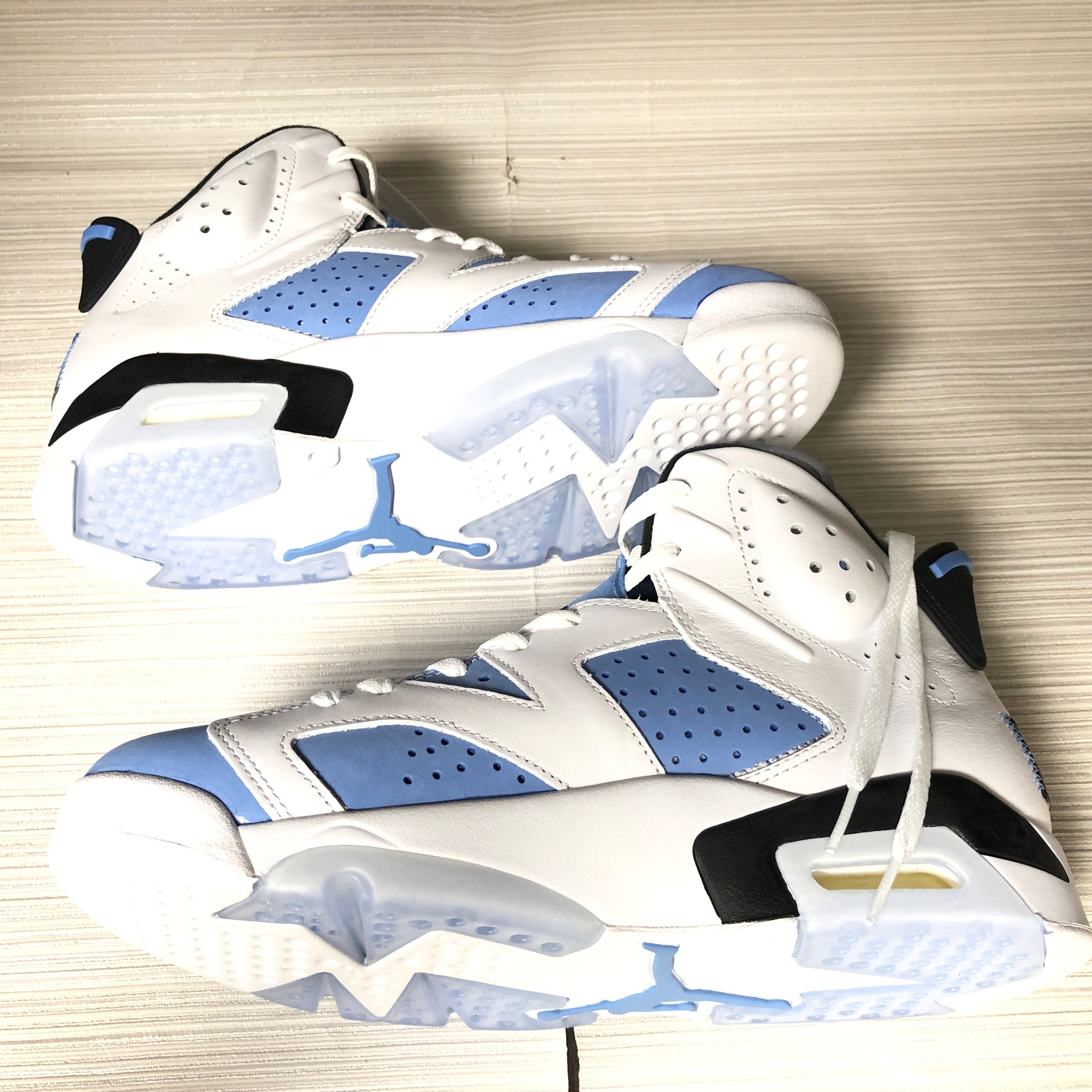 Nike Air Jordan 6 "UNC"