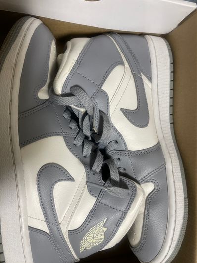 Nike Women's Air Jordan 1 Mid "Grey/Sail"