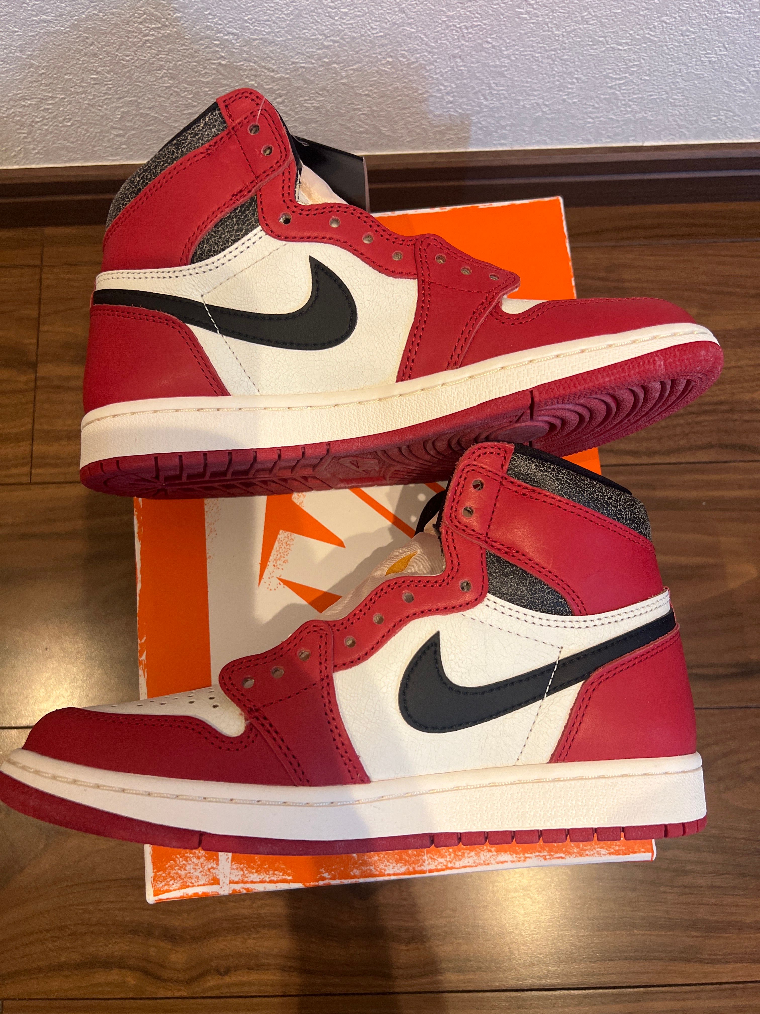 Nike Air Jordan 1 High OG "Lost & Found/Chicago"