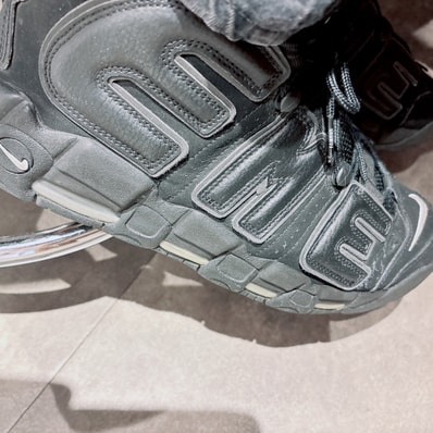 Supreme × Nike Air More Uptempo "Black"