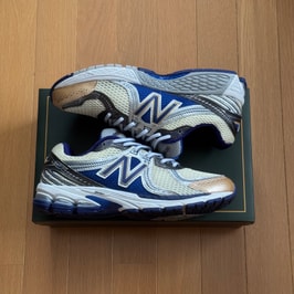 エメレオンドレ × ニューバランス 860V2 "ブルー"