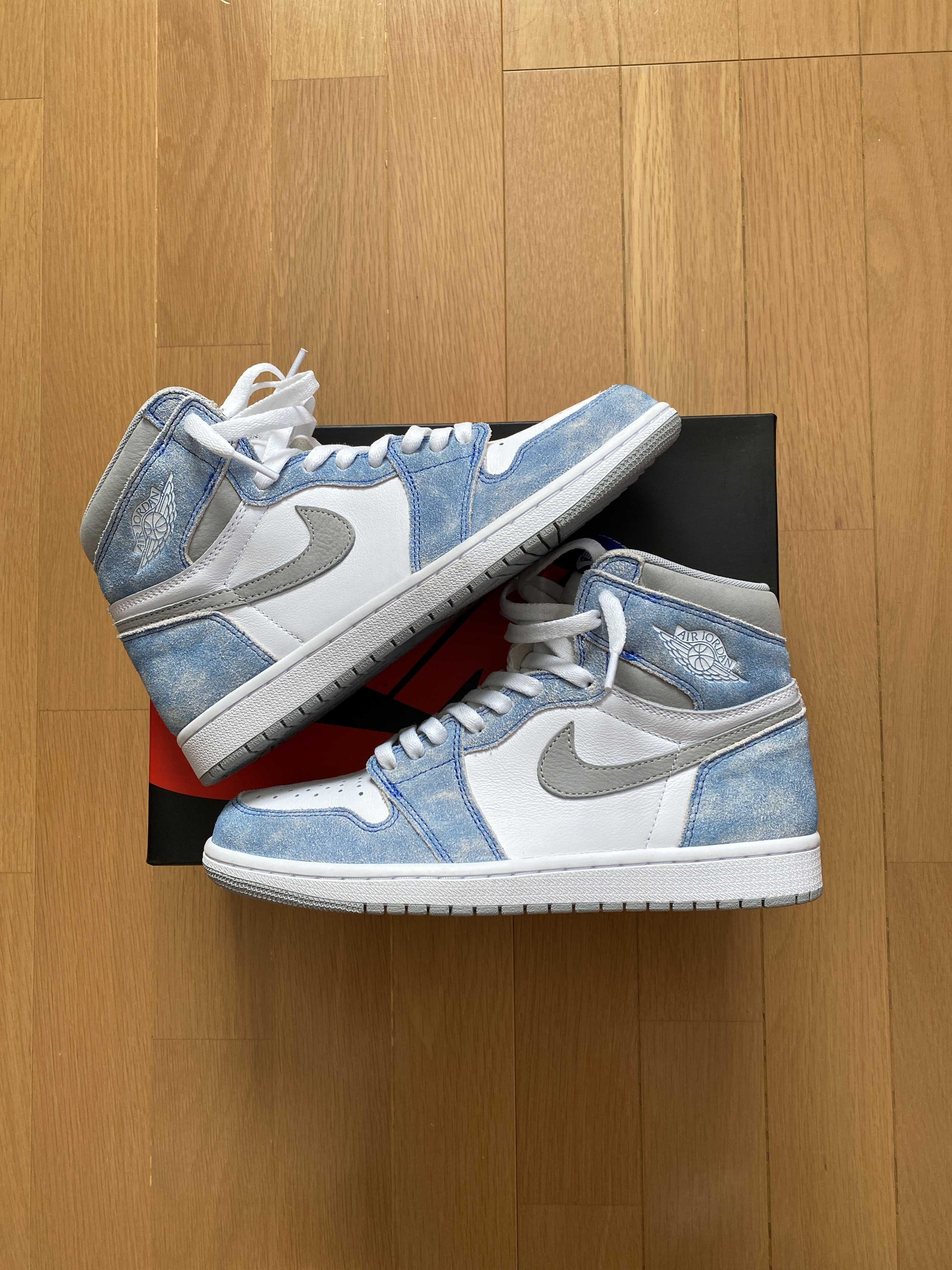 Nike Air Jordan 1 High OG "Hyper Royal"