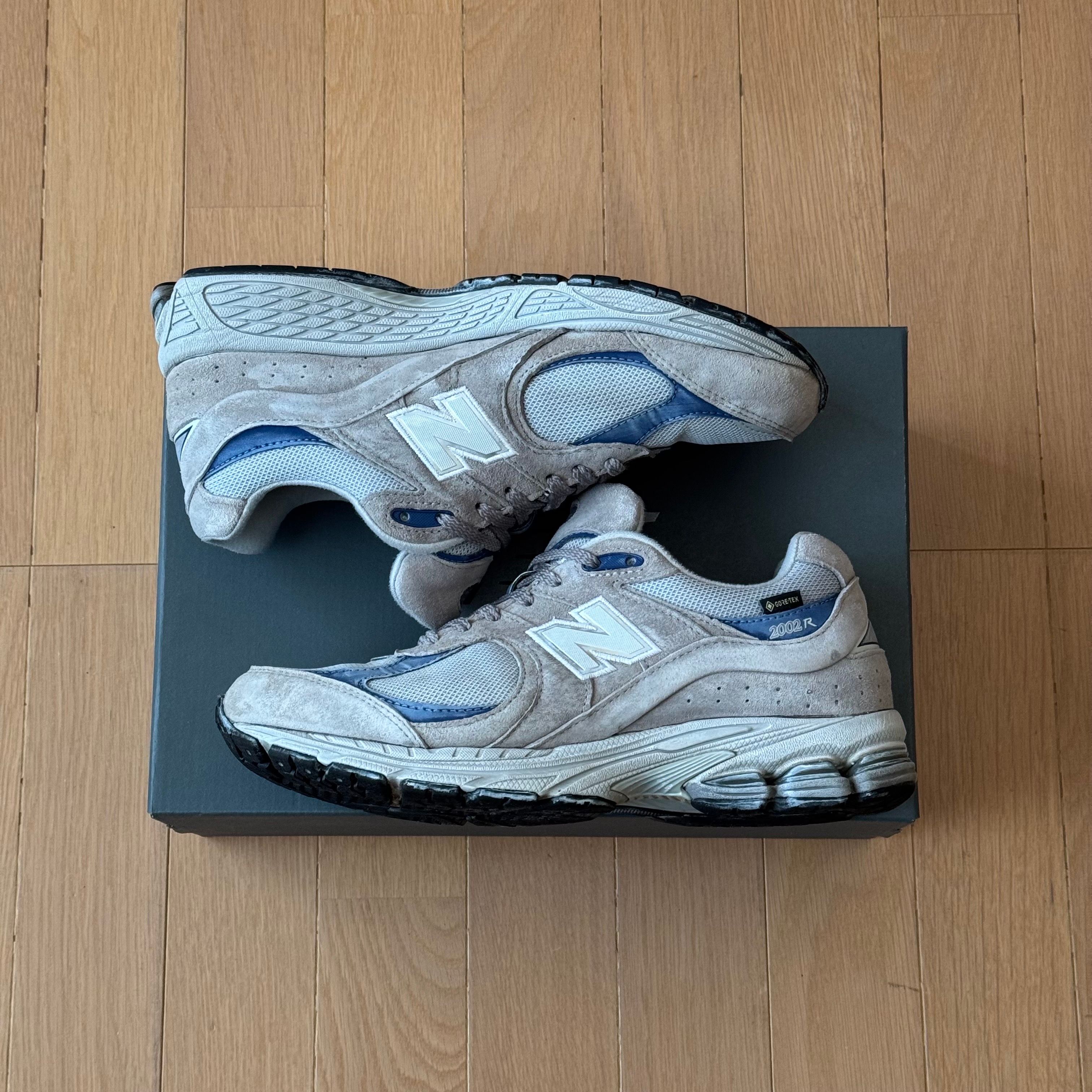 New Balance 2002R "Light Gray"