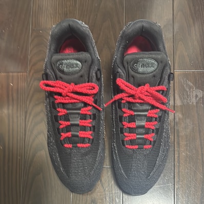 Levi's × Nike Air Max 95 OG "Denim Black"