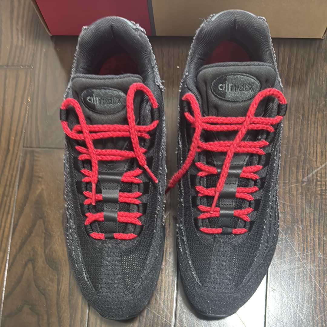 Levi's × Nike Air Max 95 OG "Denim Black"