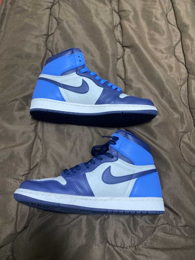Nike Air Jordan 1 Retro High OG "Obsidian/University Blue"