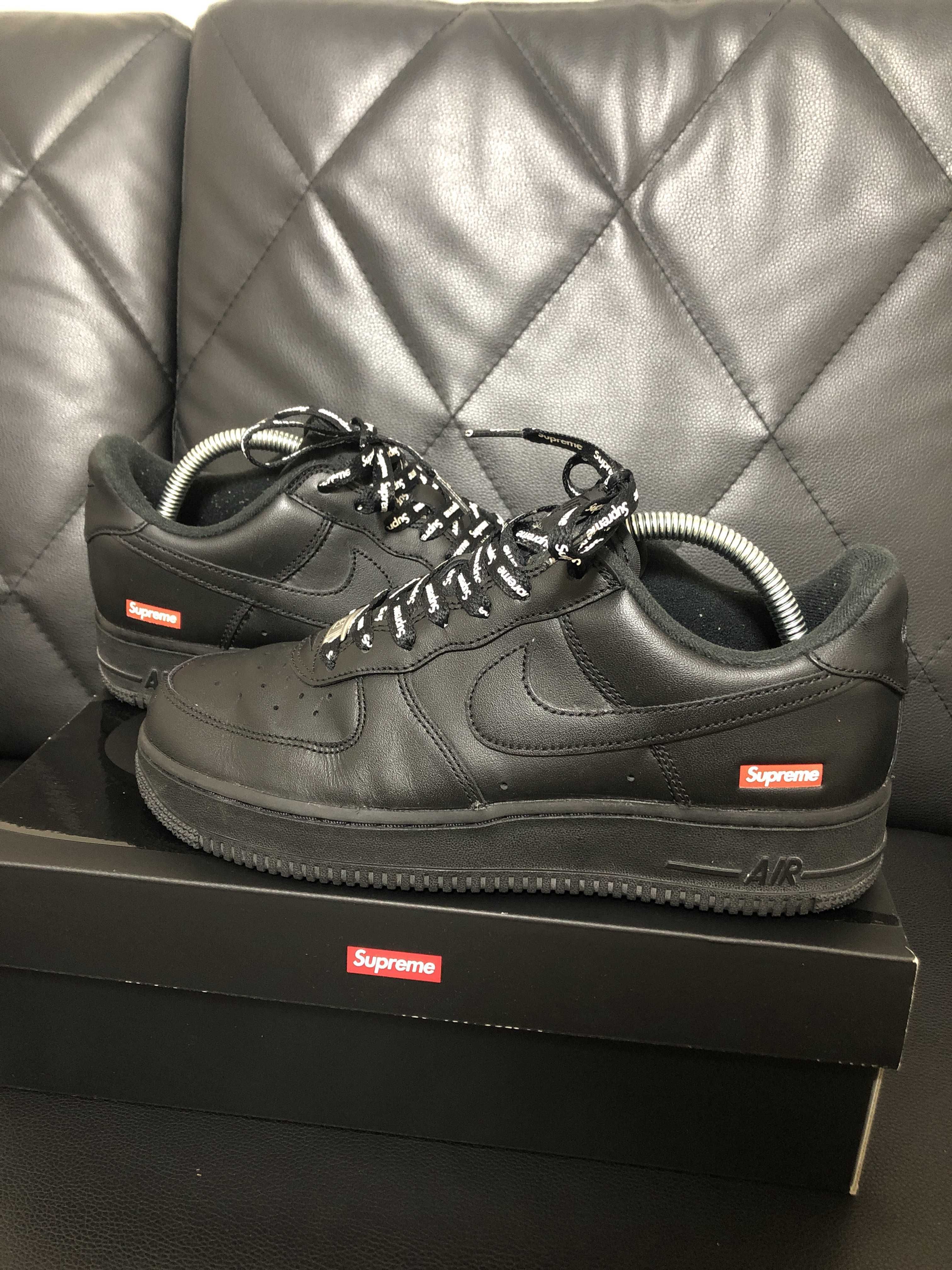 Supreme × Nike Air Force 1 Low "Black"