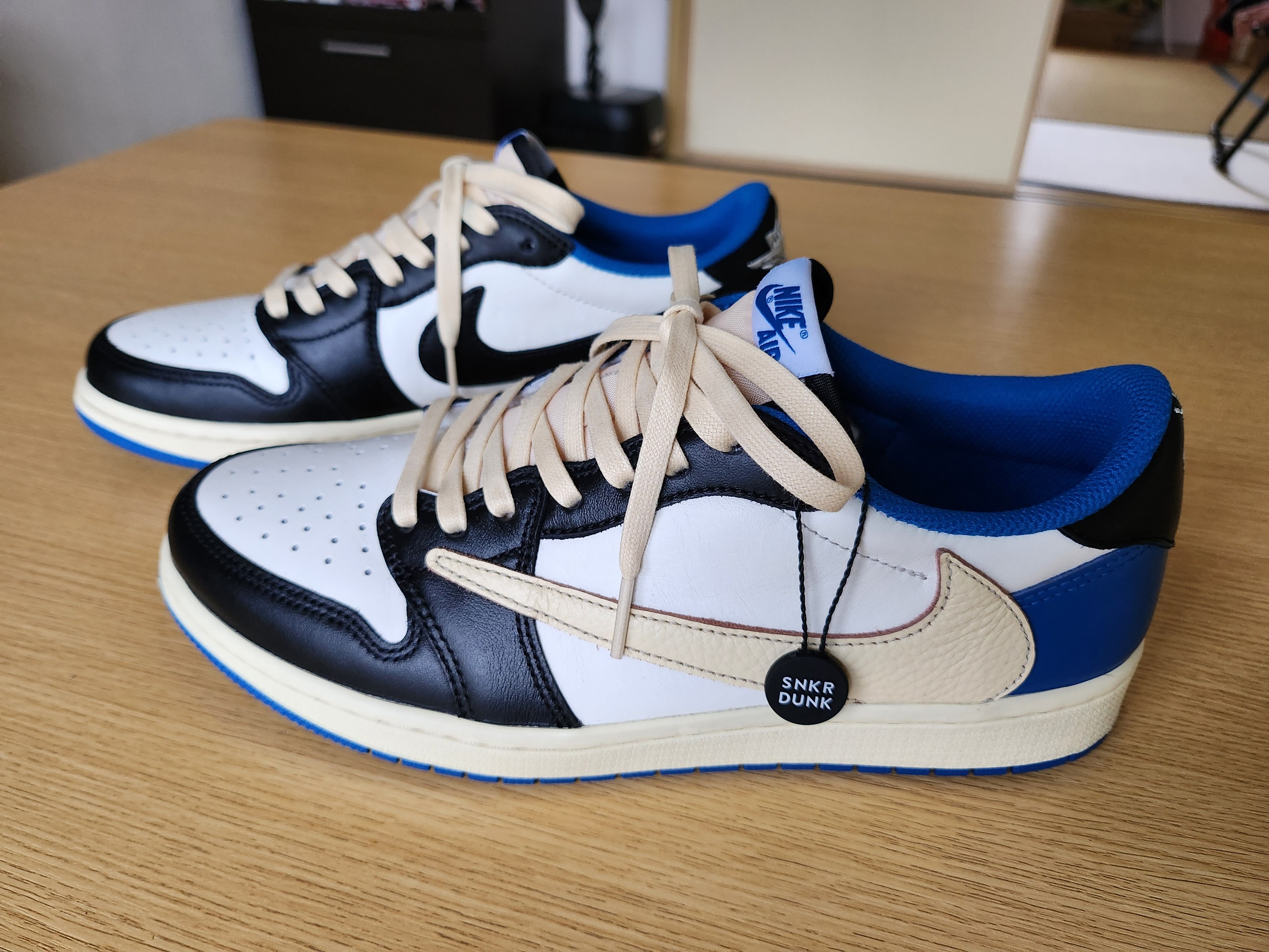 Travis Scott × fragment design × Nike Air Jordan 1 Low OG SP "Military Blue"