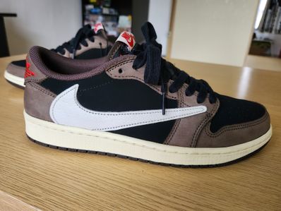 Travis Scott × Nike Air Jordan 1 Low OG SP-T "Black/Dark Mocha"