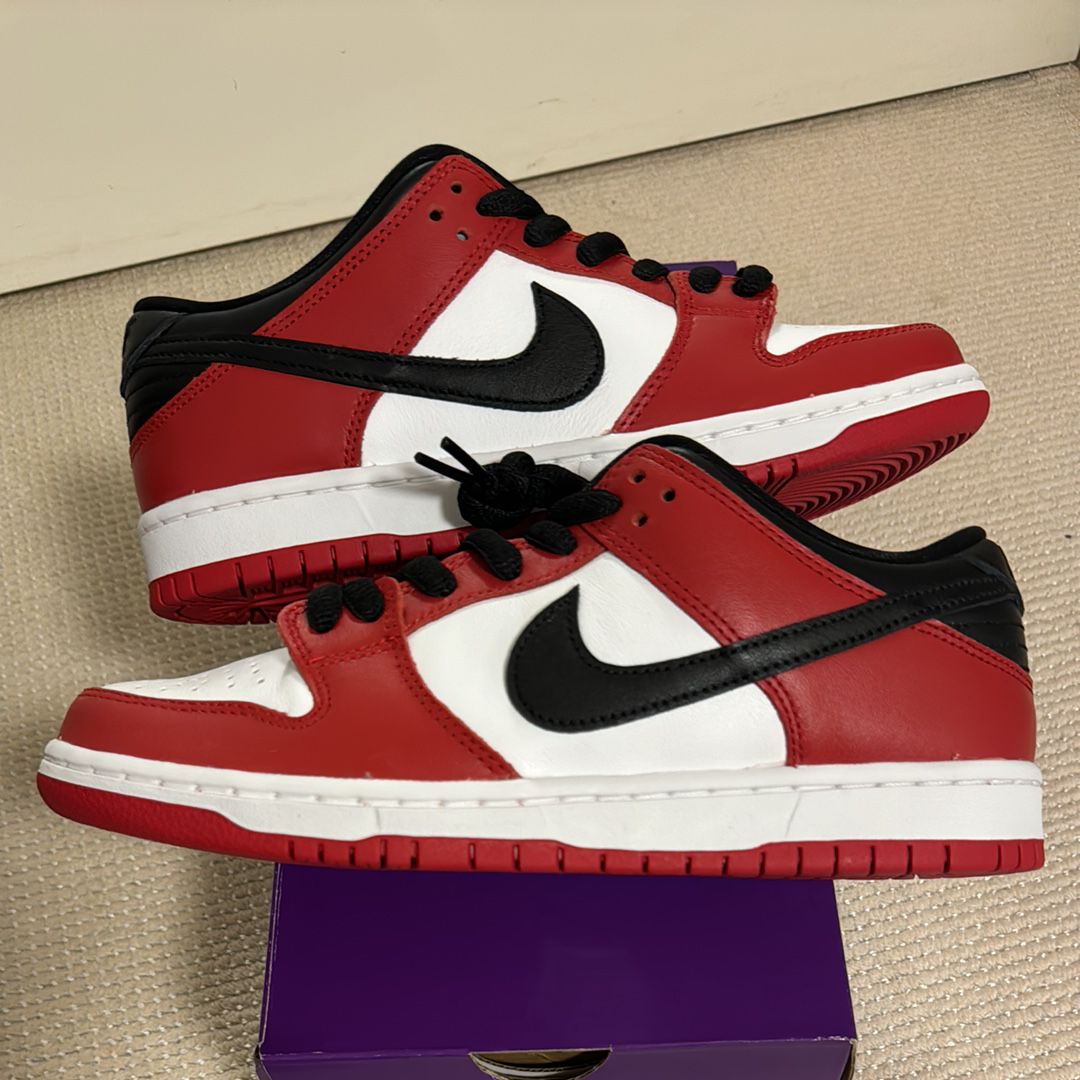 Nike SB Dunk Low Pro "J-Pack Chicago/Varsity Red and White"