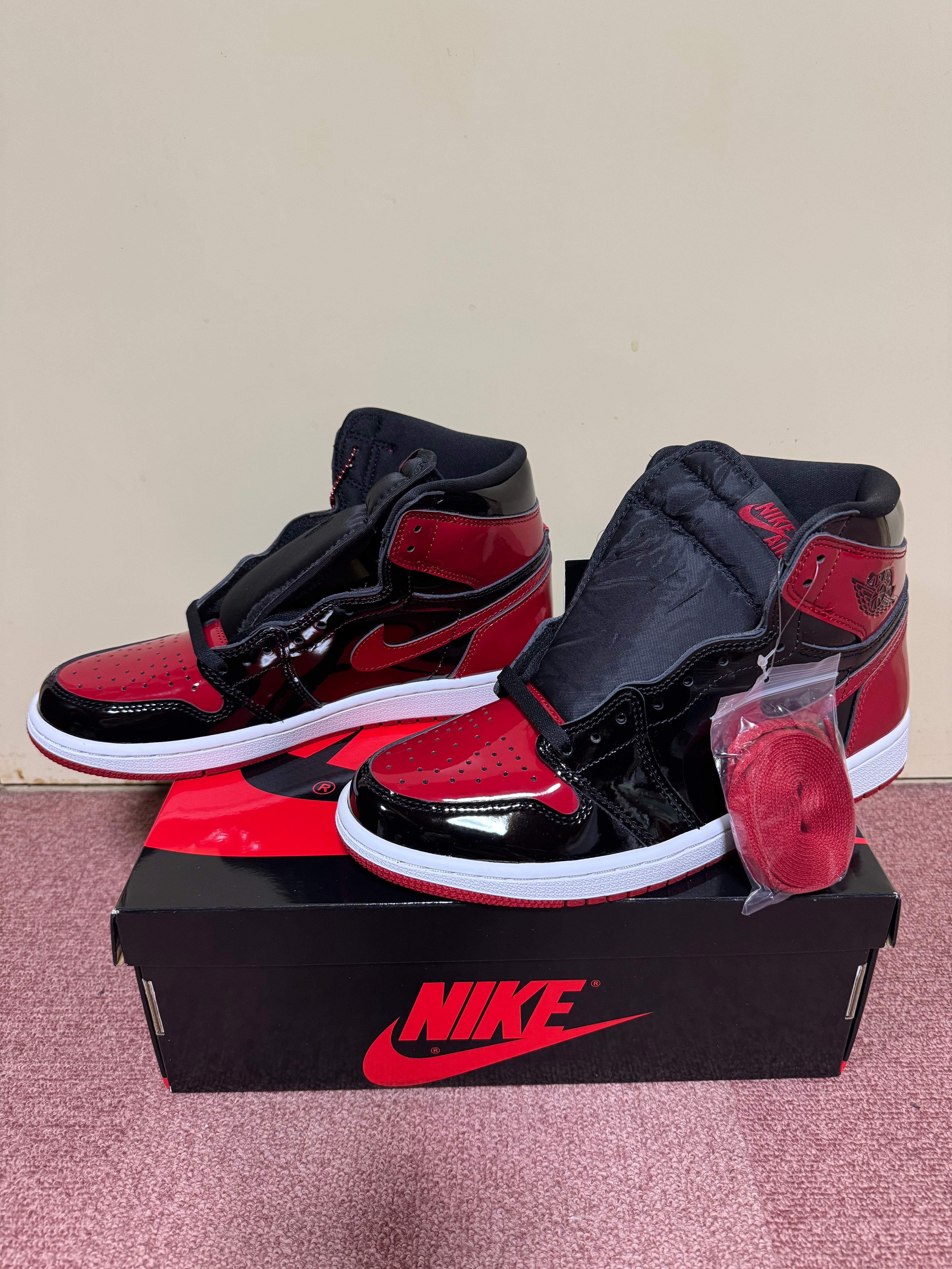 Nike Air Jordan 1 High OG "Patent Bred"