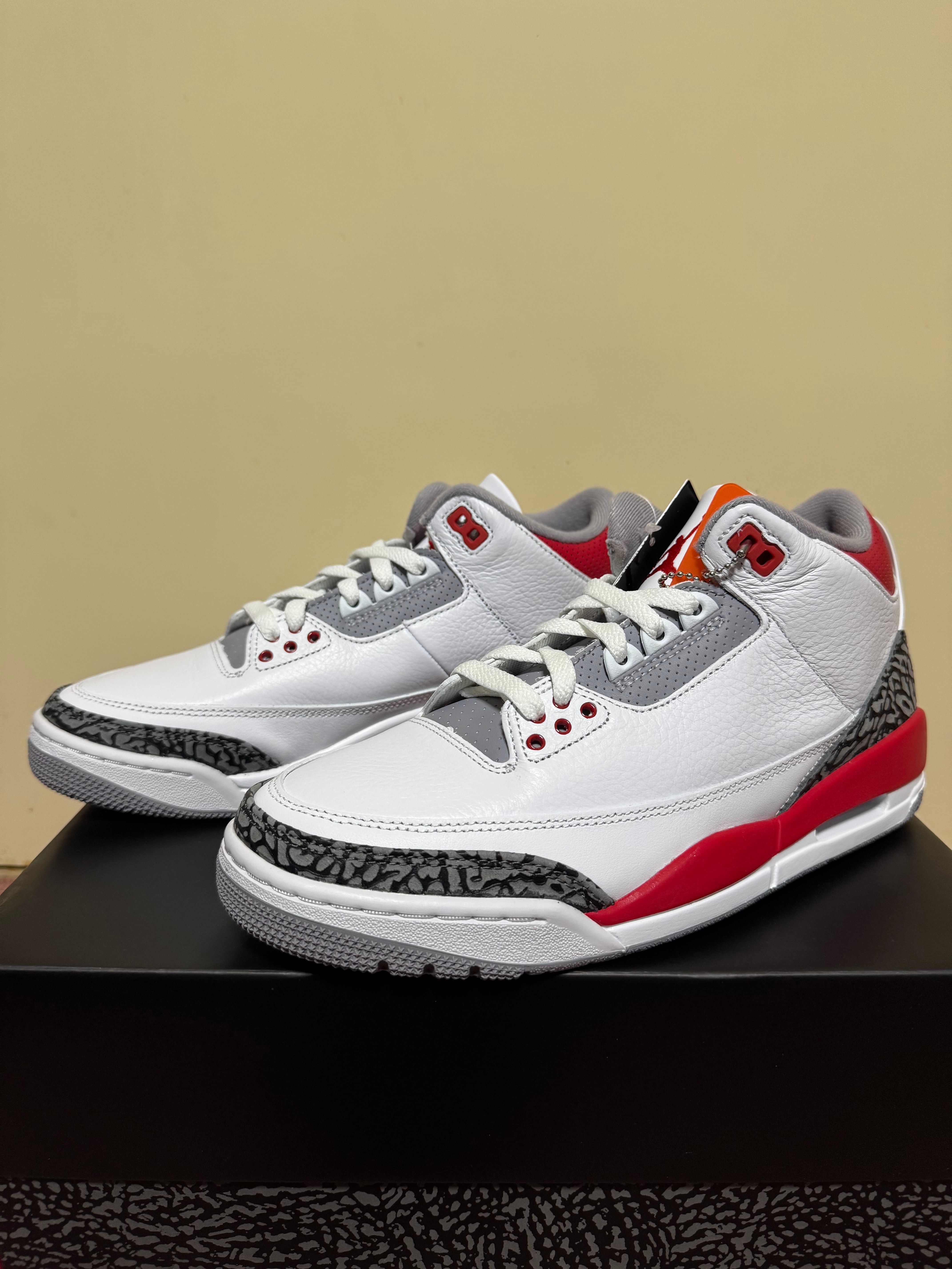 Nike Air Jordan 3 Retro OG "Fire Red" (2022)
