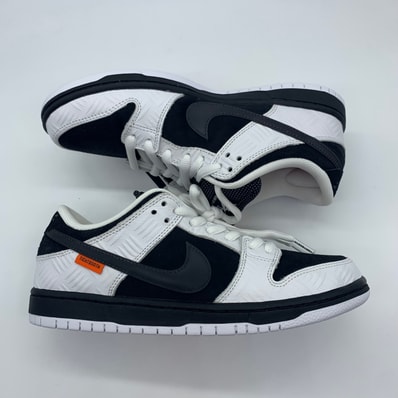 TIGHTBOOTH × Nike SB Dunk Low Pro QS "Black and White"