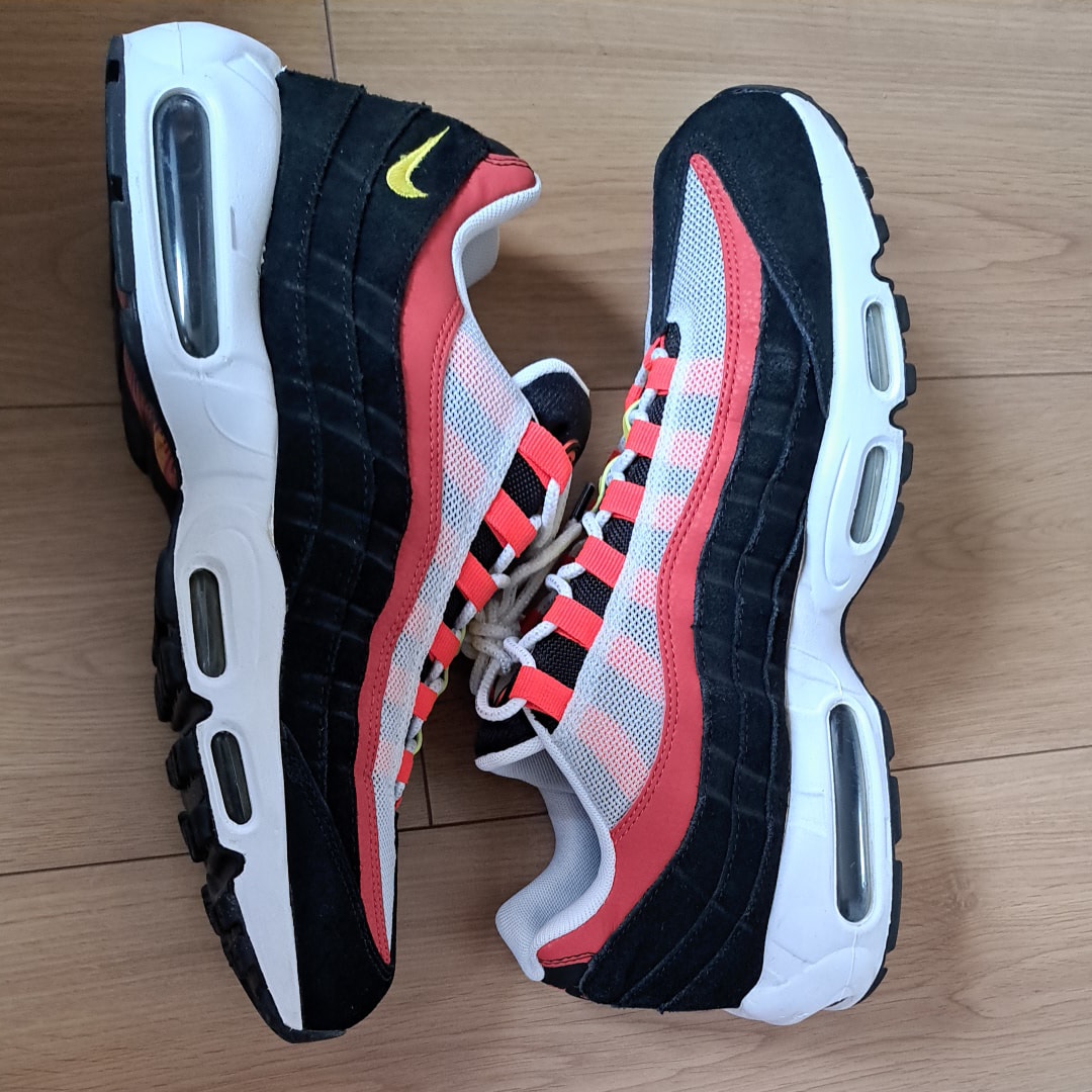 Nike Air Max 95 "Black/Crimson Yellow"