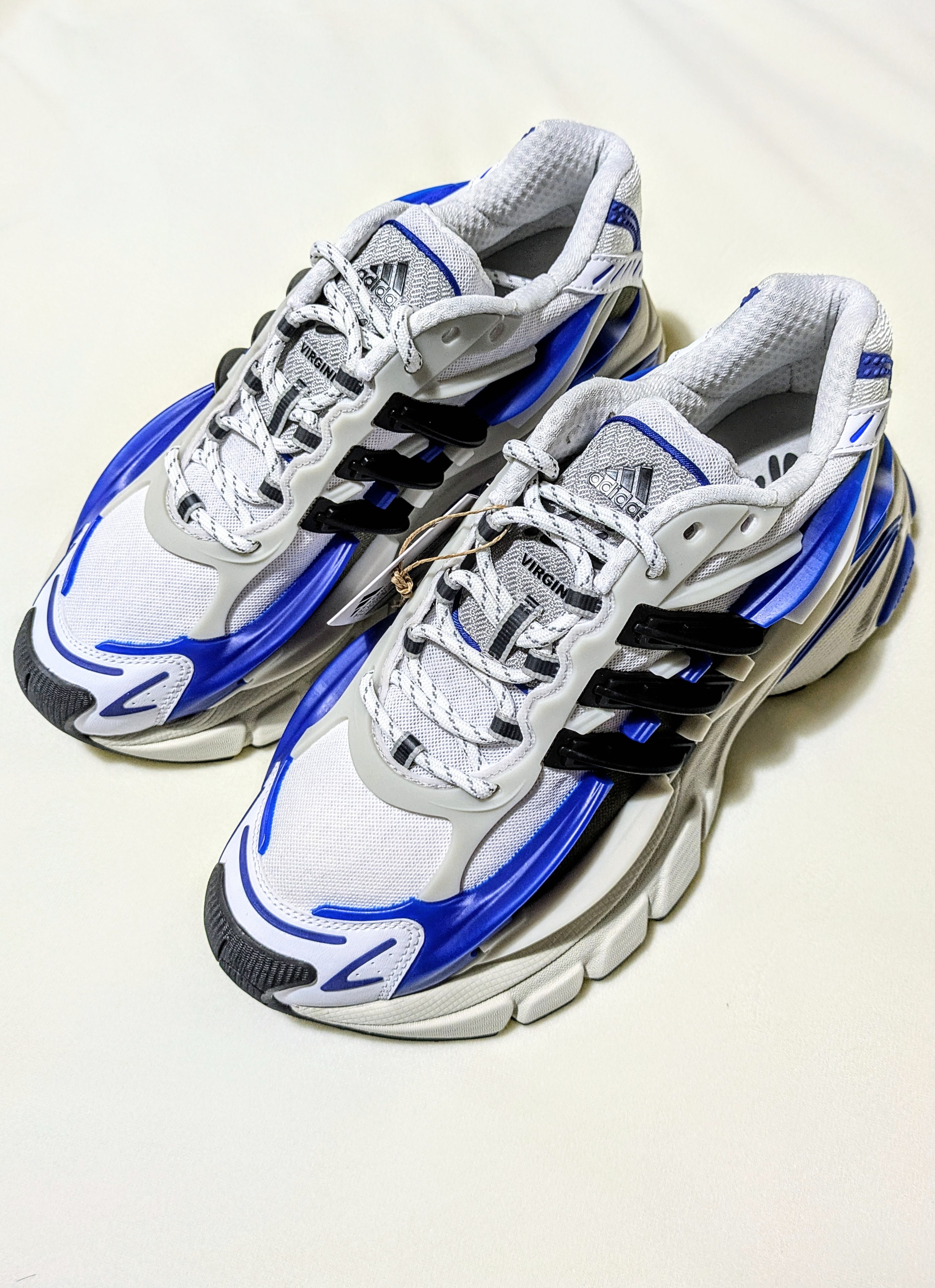 Pharrell Williams × adidas Jellyfish "Team Royal Blue"