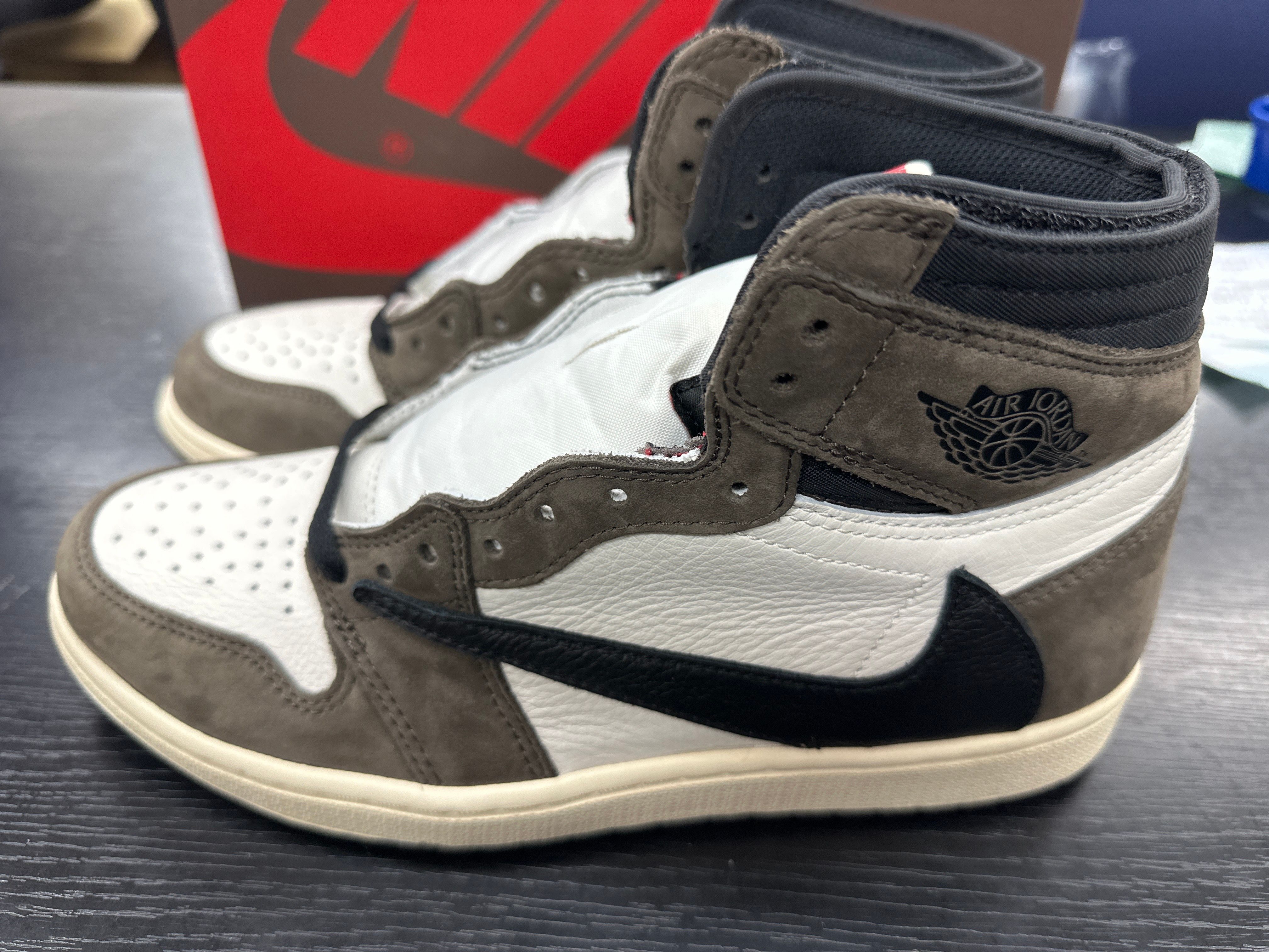 Travis Scott × Nike Air Jordan 1 Retro High OG TS SP "Sail/Dark Mocha"