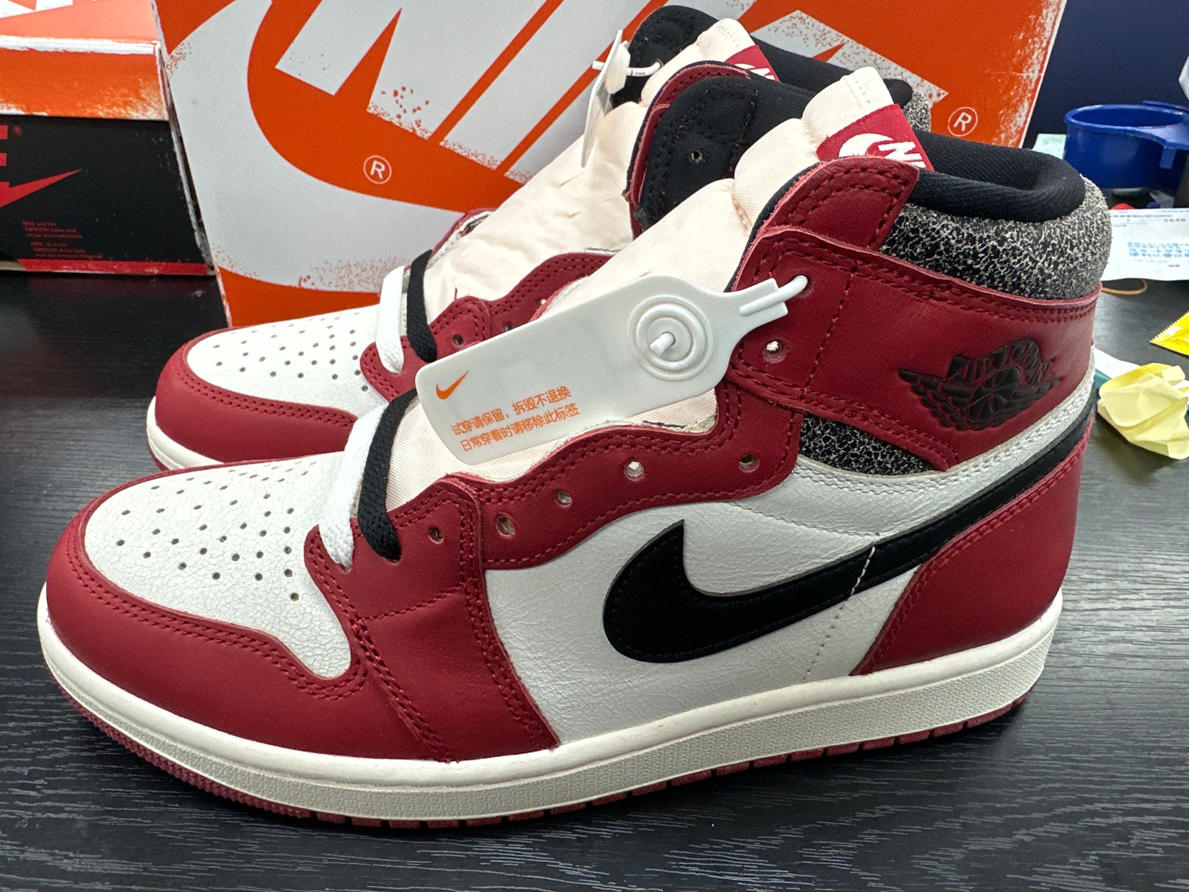 Nike Air Jordan 1 High OG "Lost & Found/Chicago"
